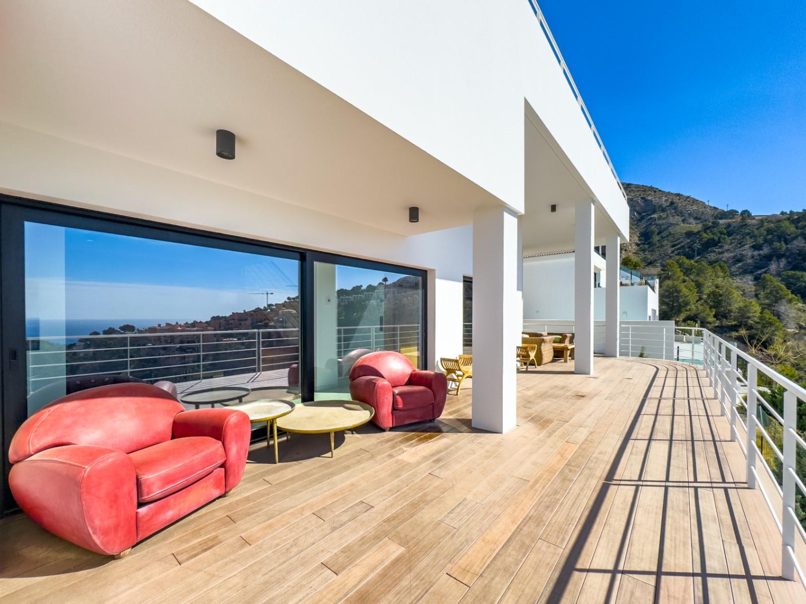 1385NS - Villa de 450 m² avec piscine à débordement et vues panoramiques sur la mer à Sierra de Altea