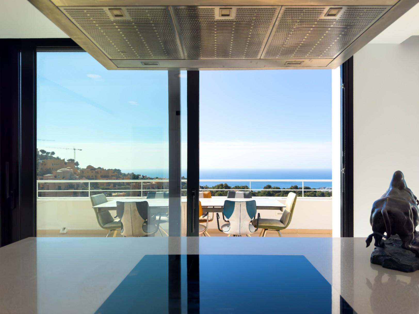 1385NS - Villa de 450 m² avec piscine à débordement et vues panoramiques sur la mer à Sierra de Altea