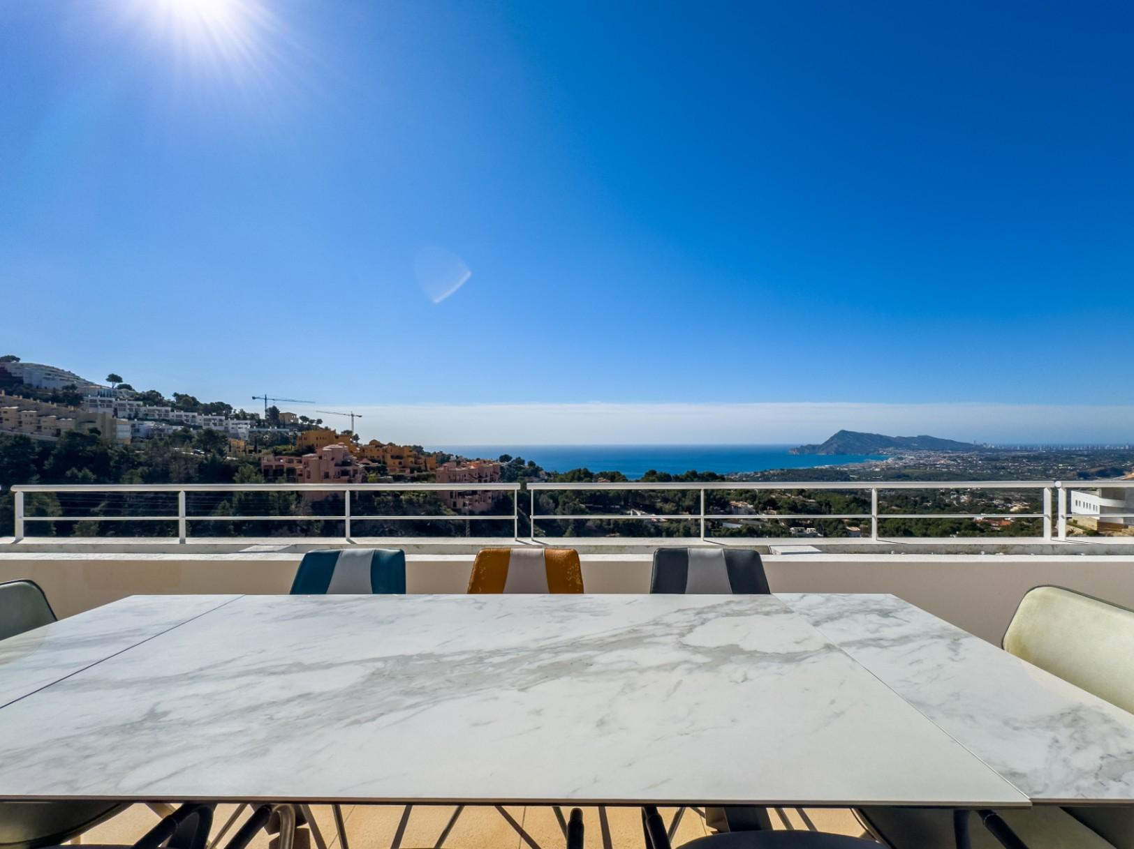 1385NS - Villa de 450 m² avec piscine à débordement et vues panoramiques sur la mer à Sierra de Altea