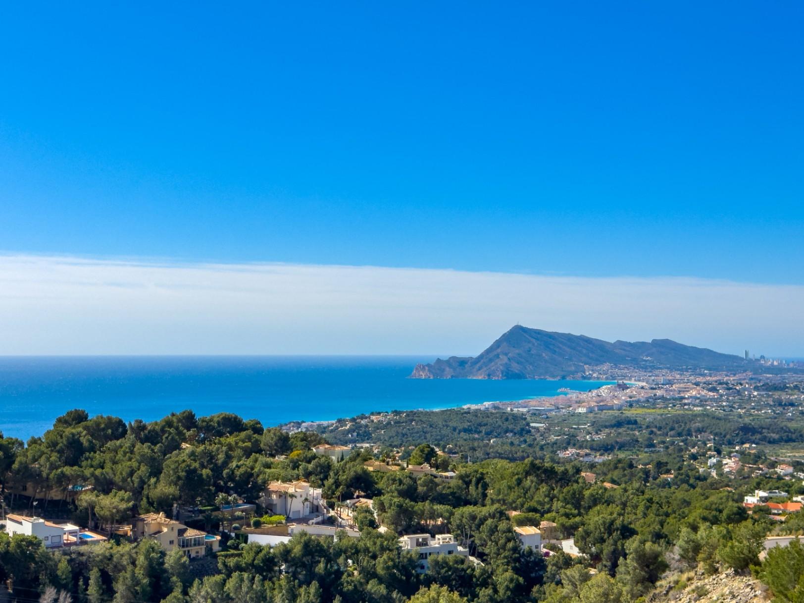 1385NS - Villa de 450 m² avec piscine à débordement et vues panoramiques sur la mer à Sierra de Altea