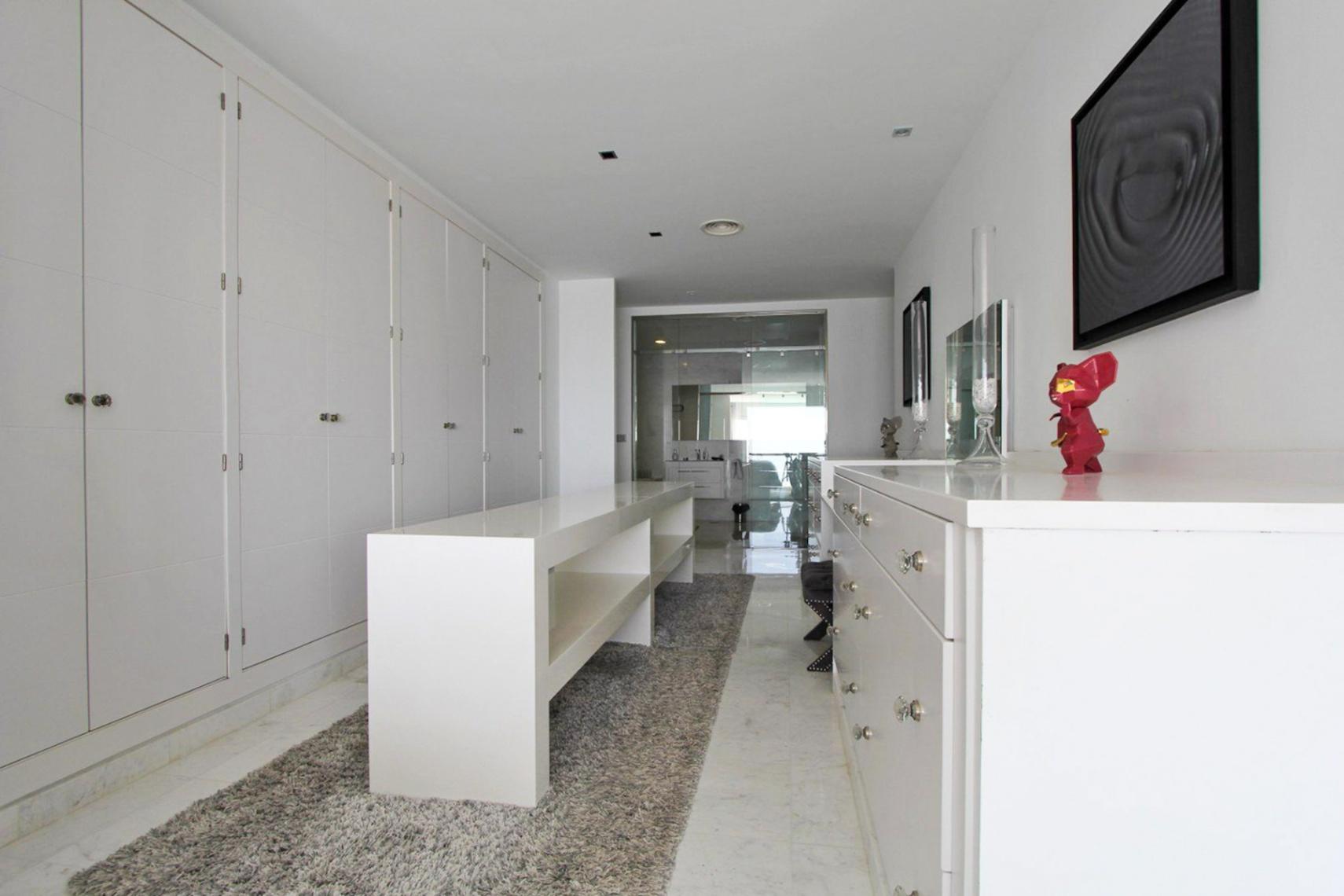 1384NS - Penthouse von 330 m² mit Panoramameerblick und 88 m² Terrasse in Altea Hills