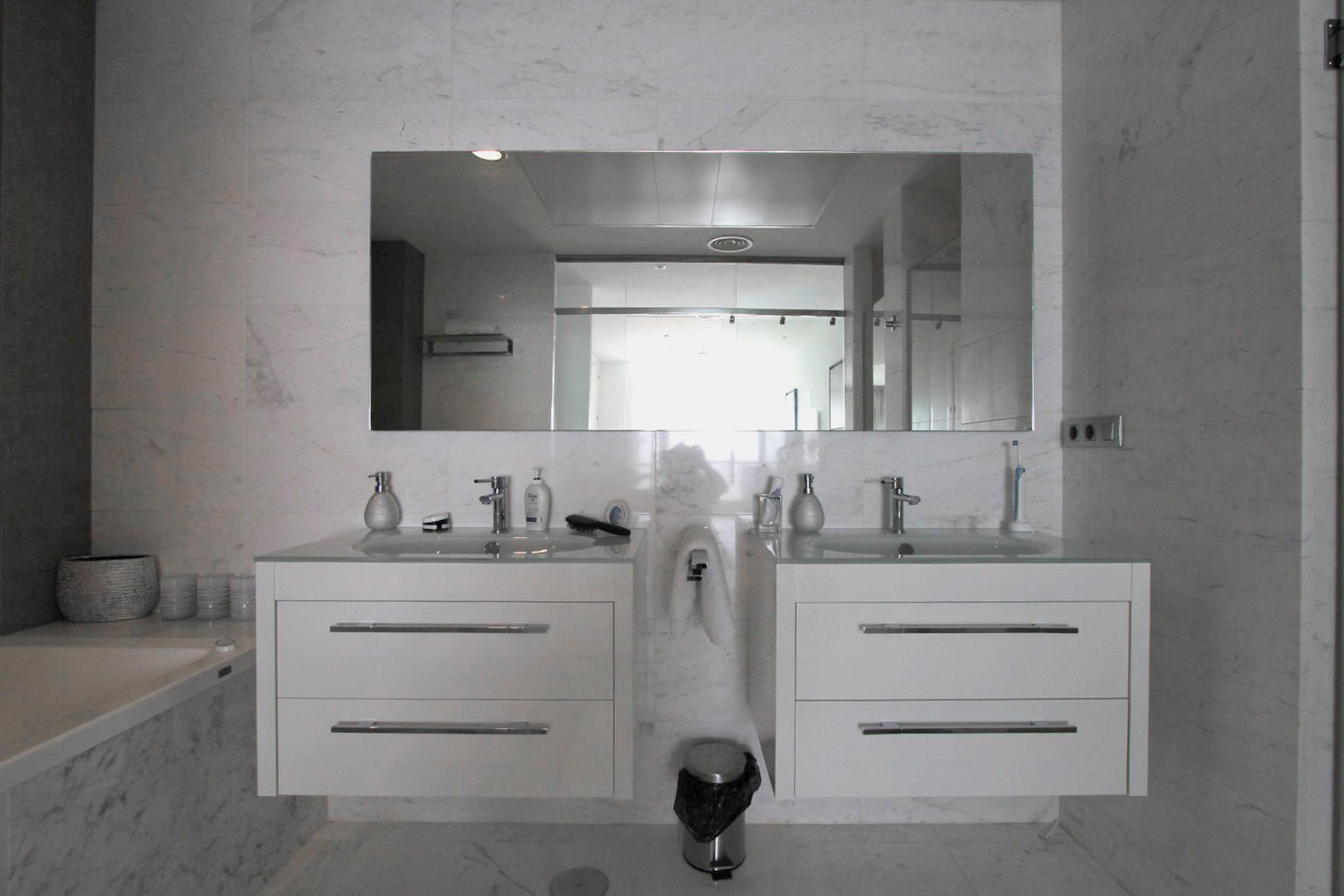 1384NS - Penthouse von 330 m² mit Panoramameerblick und 88 m² Terrasse in Altea Hills