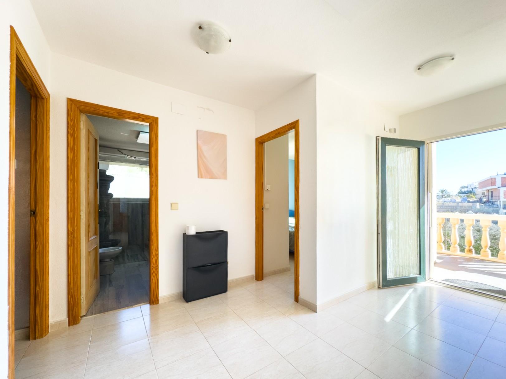 1386DA - Villa Mediterránea con Vistas al Mar, a Poca Distancia de la Playa, en Cala D'or, Campello