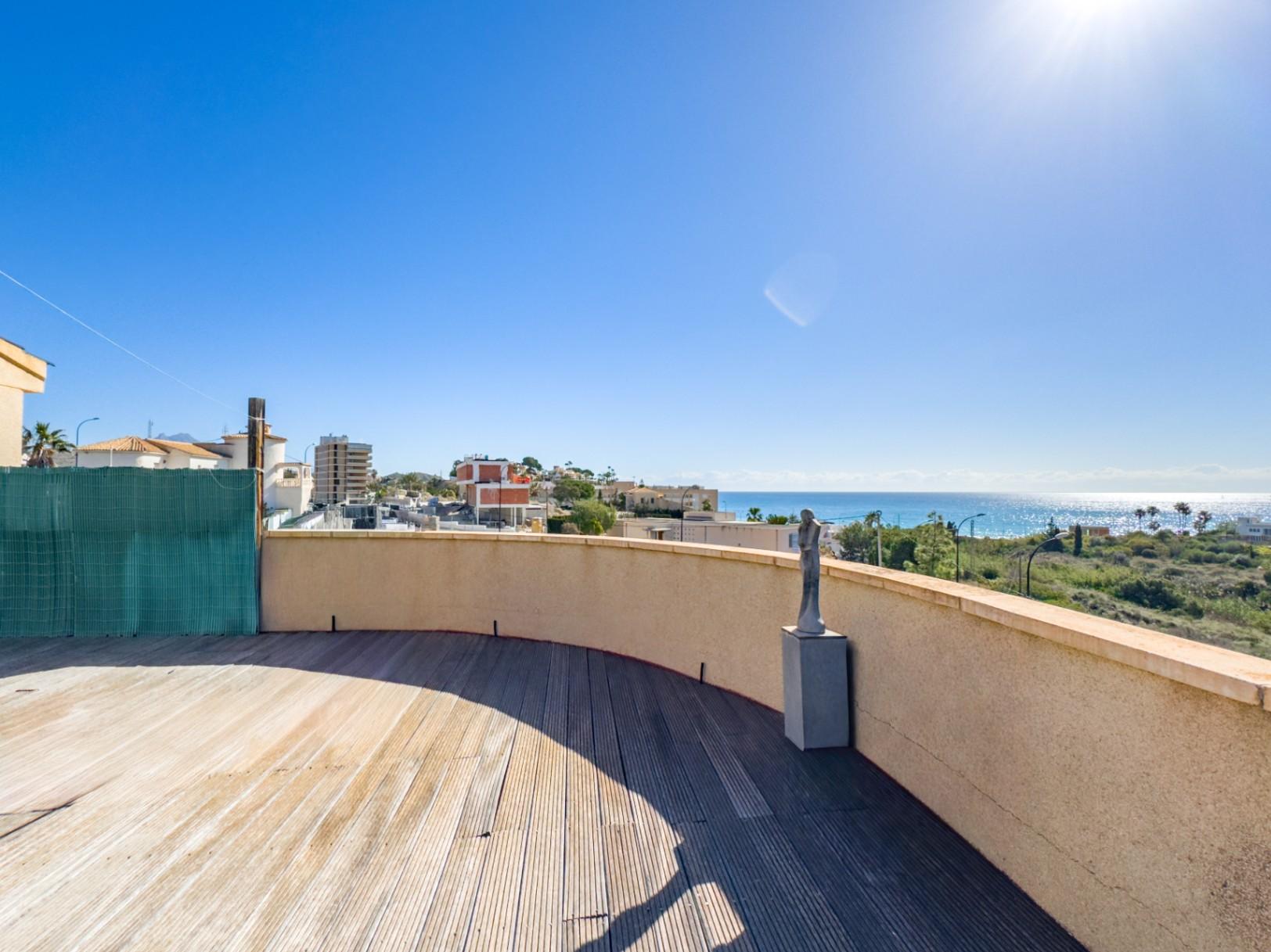 1386DA - Villa Mediterránea con Vistas al Mar, a Poca Distancia de la Playa, en Cala D'or, Campello