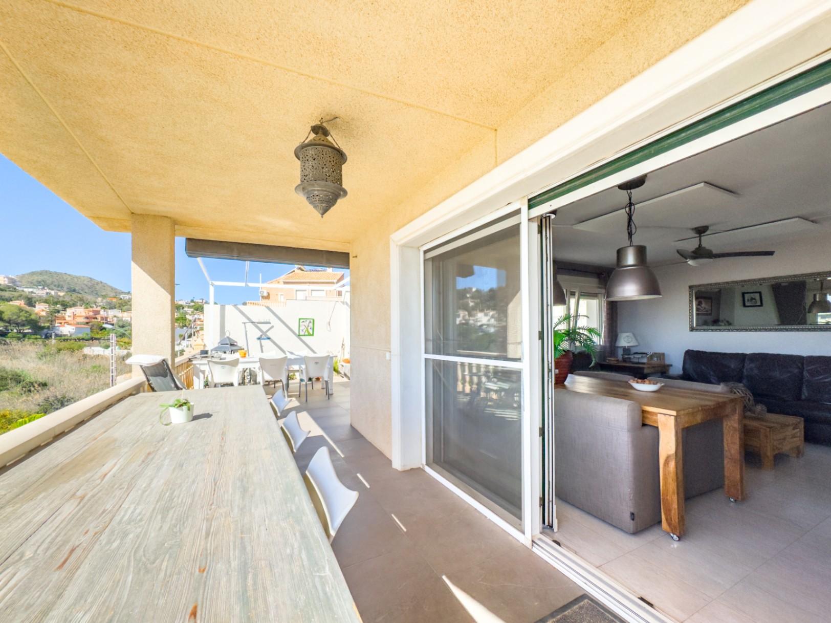 1386DA - Villa Mediterránea con Vistas al Mar, a Poca Distancia de la Playa, en Cala D'or, Campello