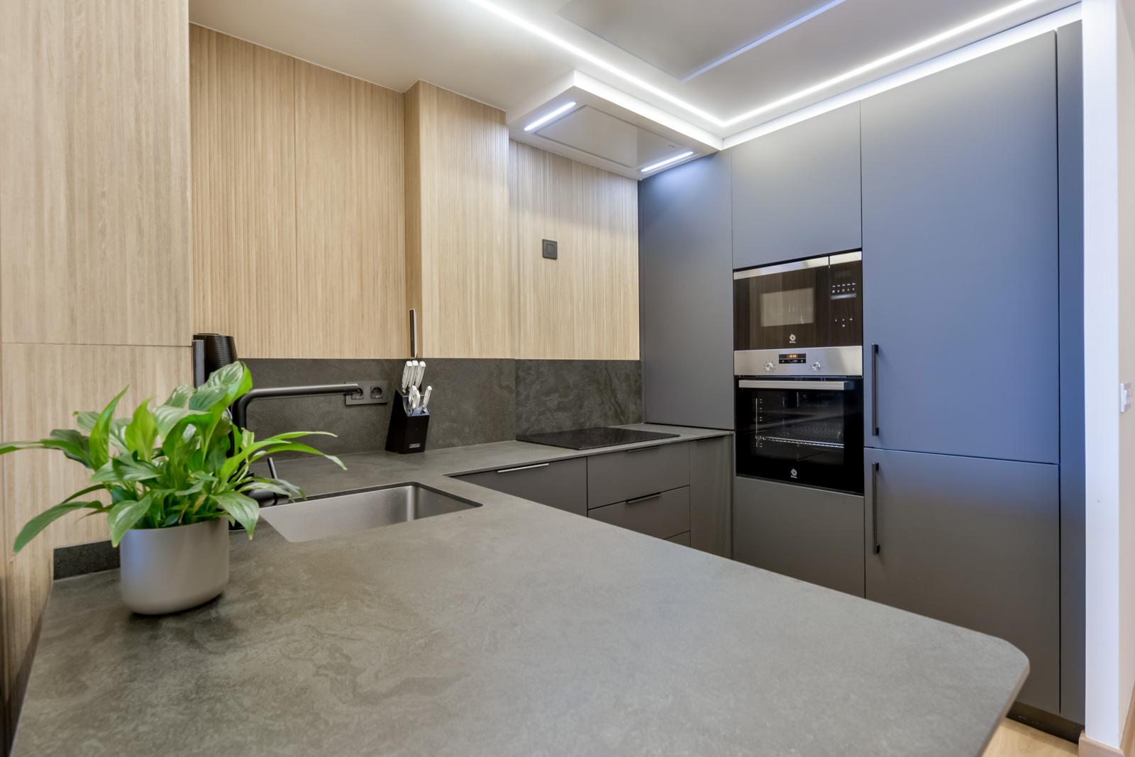 1388DR - Dachwohnung mit Panoramablick in Mascarat, Altea