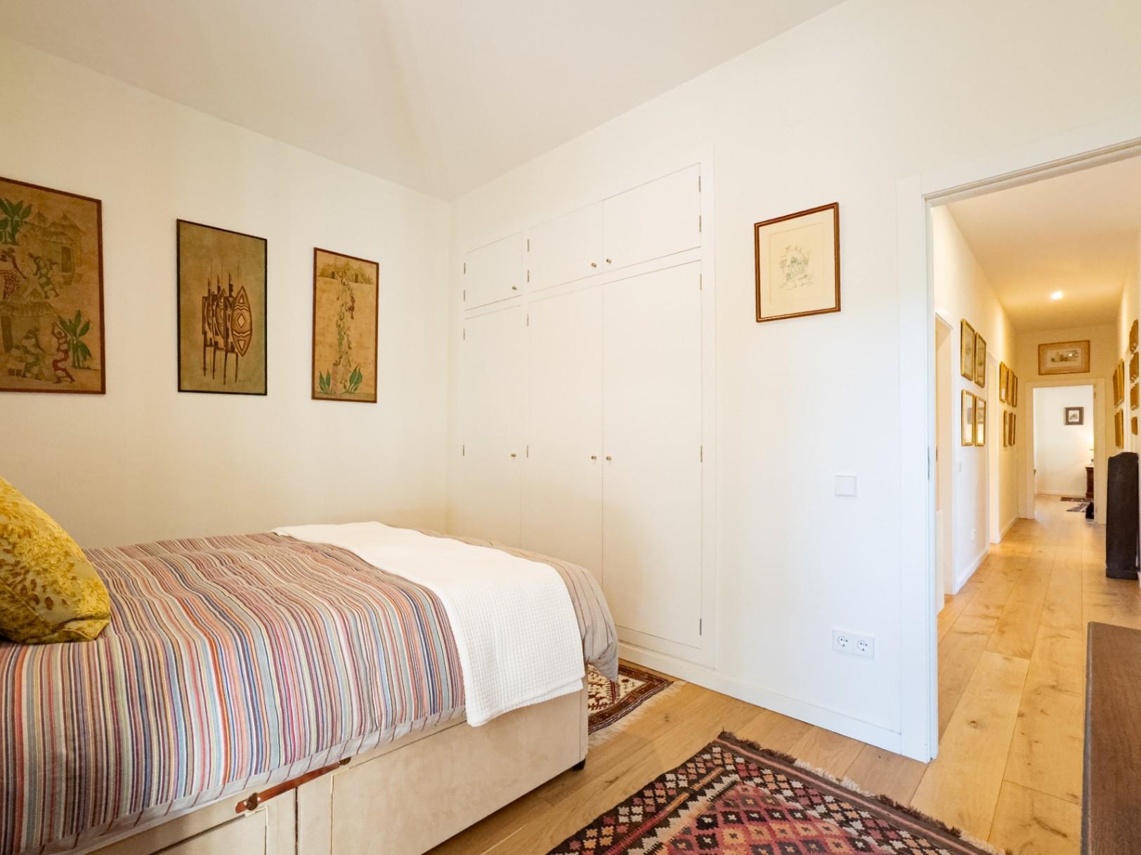 1391DR - Villa entièrement rénovée avec 4 chambres, vue golf, montagne et mer à Altea