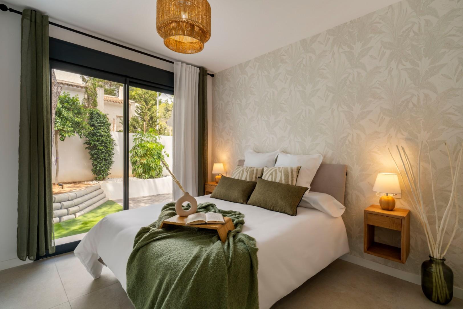 1392NS - Moderne 4-Zimmer-Villa mit privater Waldbewaldung in Altea