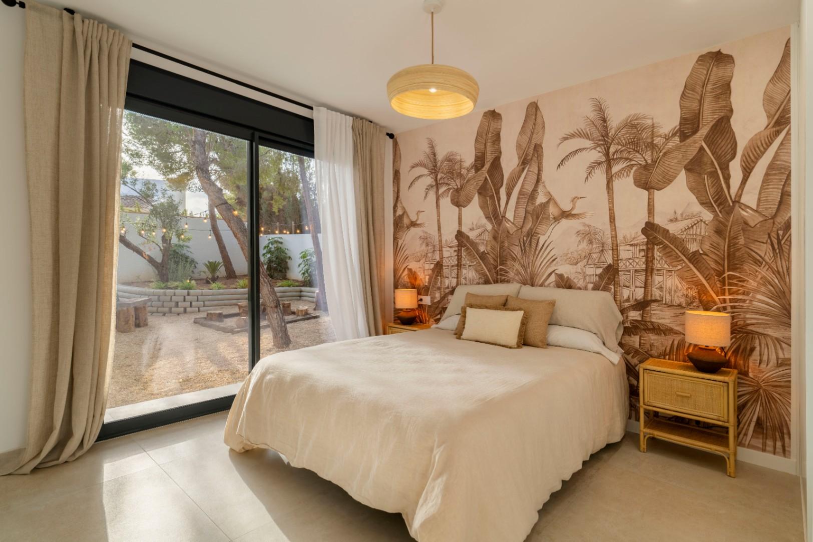1392NS - Moderne 4-Zimmer-Villa mit privater Waldbewaldung in Altea