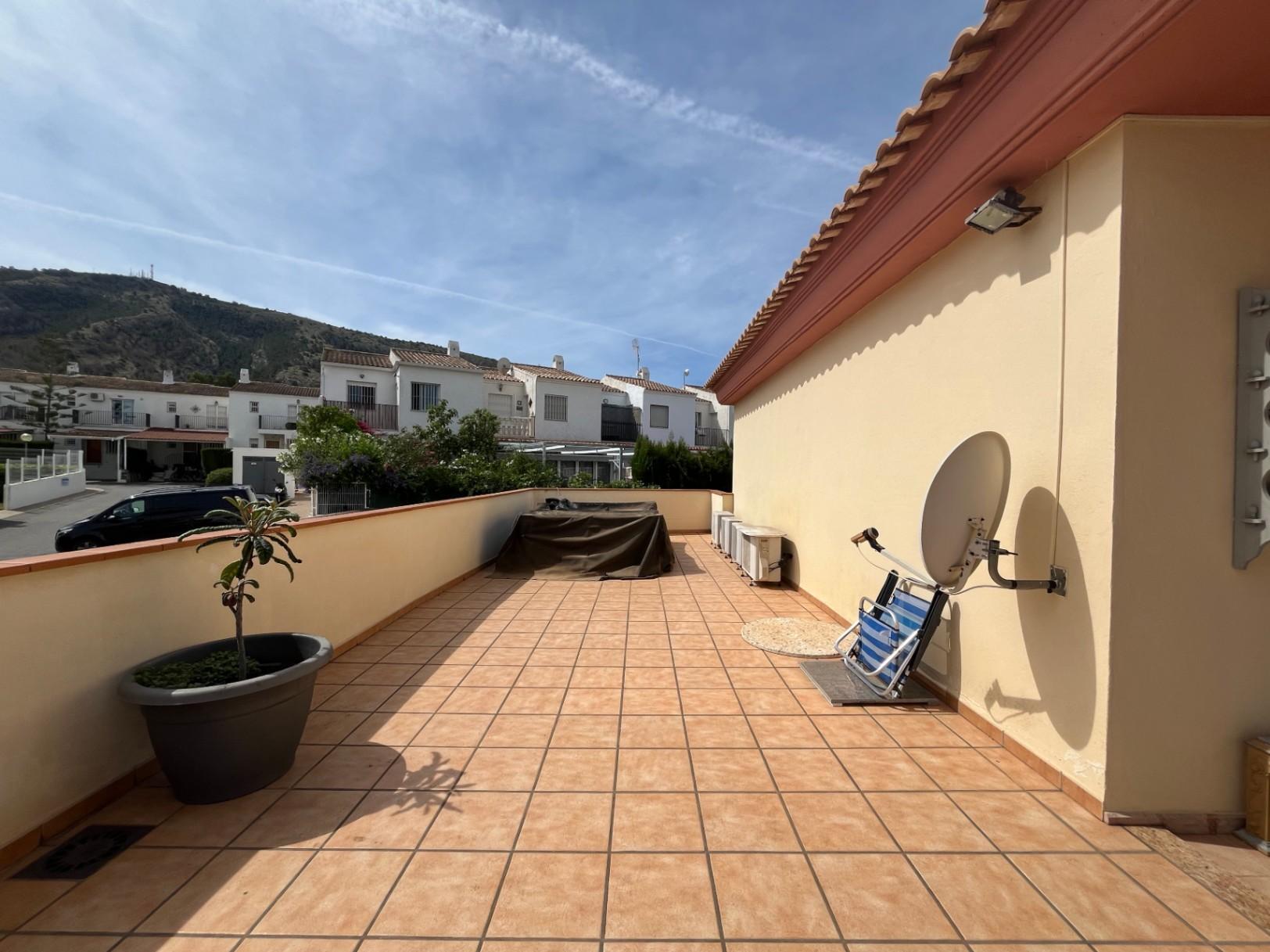 1395NS - Classic villa with independent guest floor in Albir