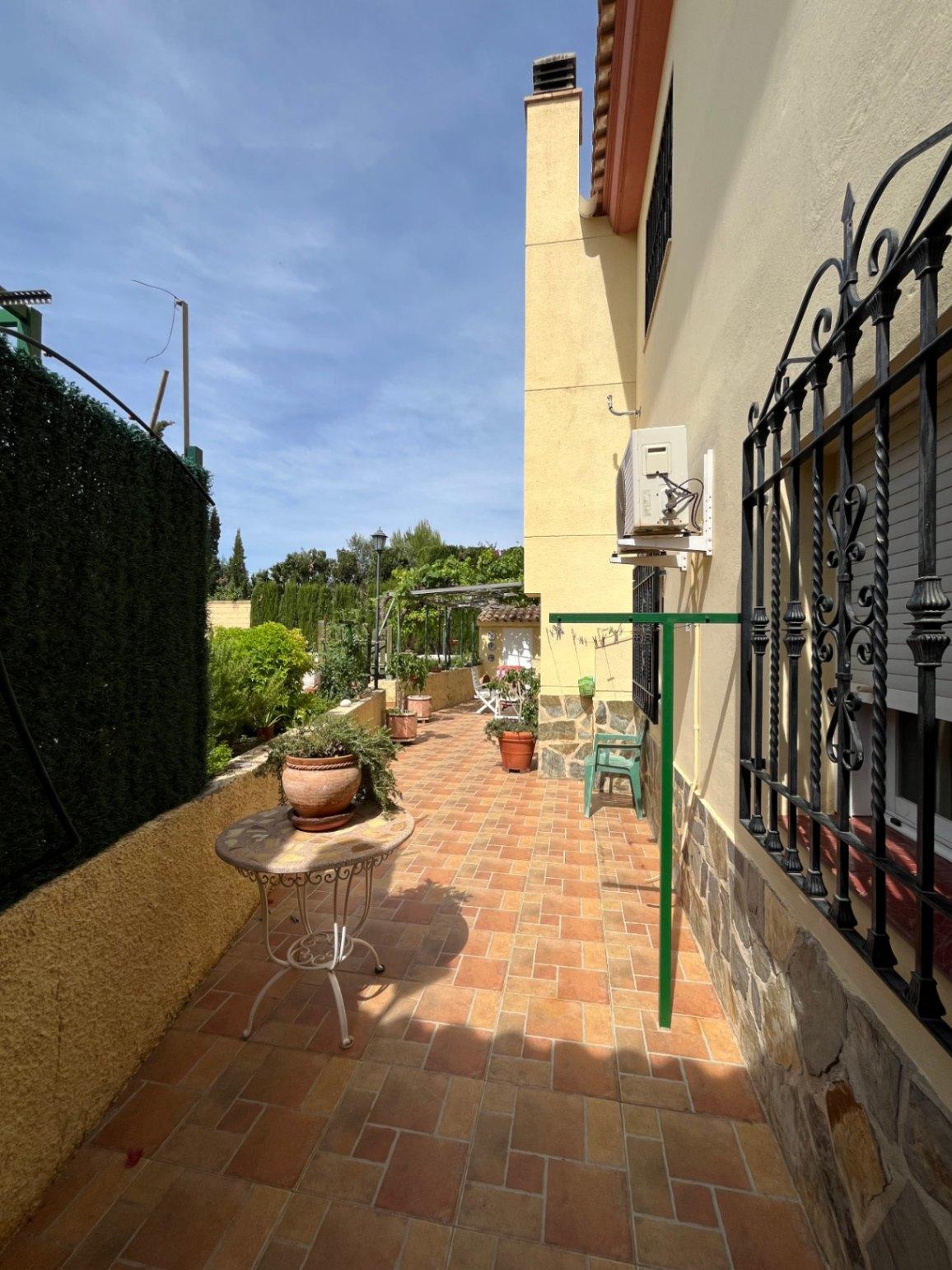 1395NS - Classic villa with independent guest floor in Albir