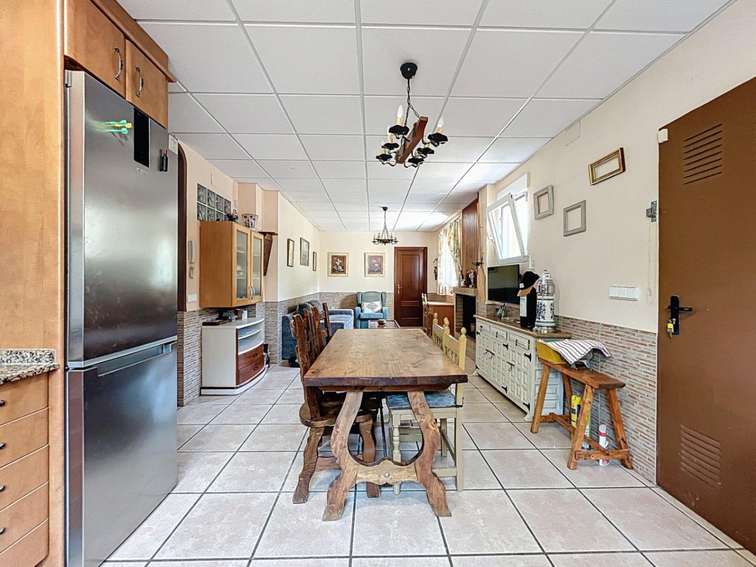 1395NS - Classic villa with independent guest floor in Albir