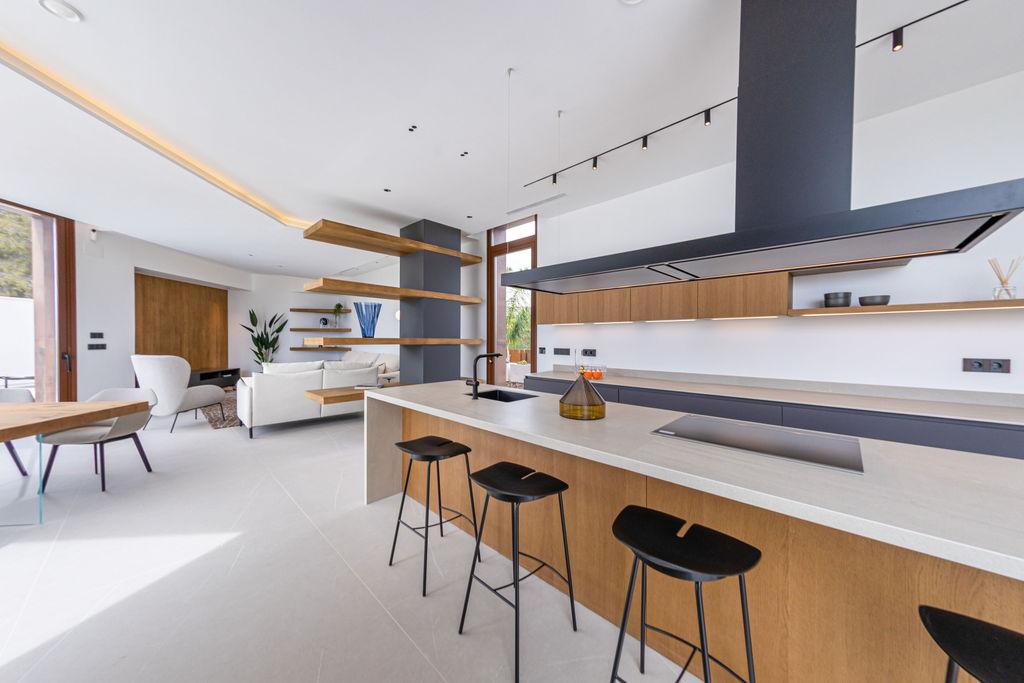 1399DA - Zeitgenössische Luxusvilla mit Panoramablick auf das Meer und die Berge in Benidorm