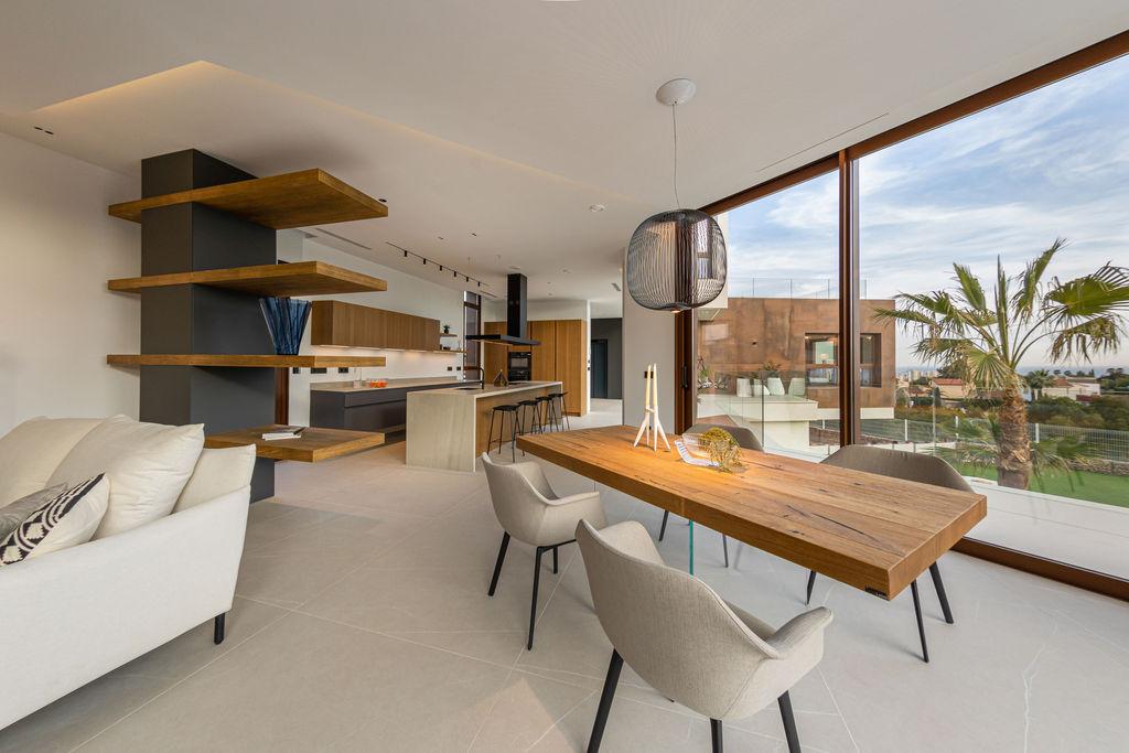 1399DA - Zeitgenössische Luxusvilla mit Panoramablick auf das Meer und die Berge in Benidorm