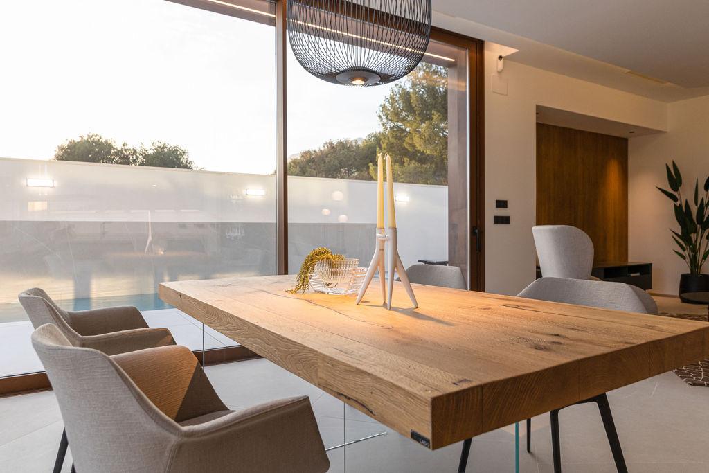 1399DA - Zeitgenössische Luxusvilla mit Panoramablick auf das Meer und die Berge in Benidorm