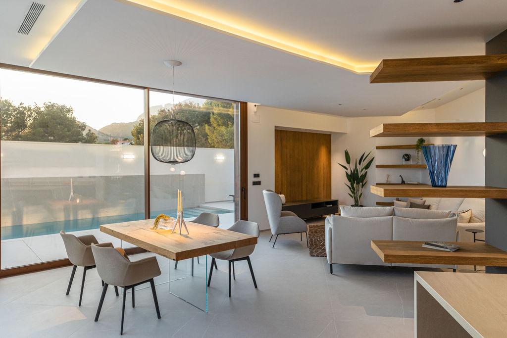 1399DA - Zeitgenössische Luxusvilla mit Panoramablick auf das Meer und die Berge in Benidorm