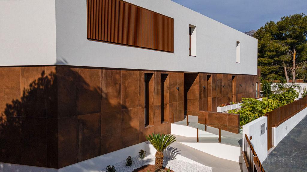 1399DA - Zeitgenössische Luxusvilla mit Panoramablick auf das Meer und die Berge in Benidorm