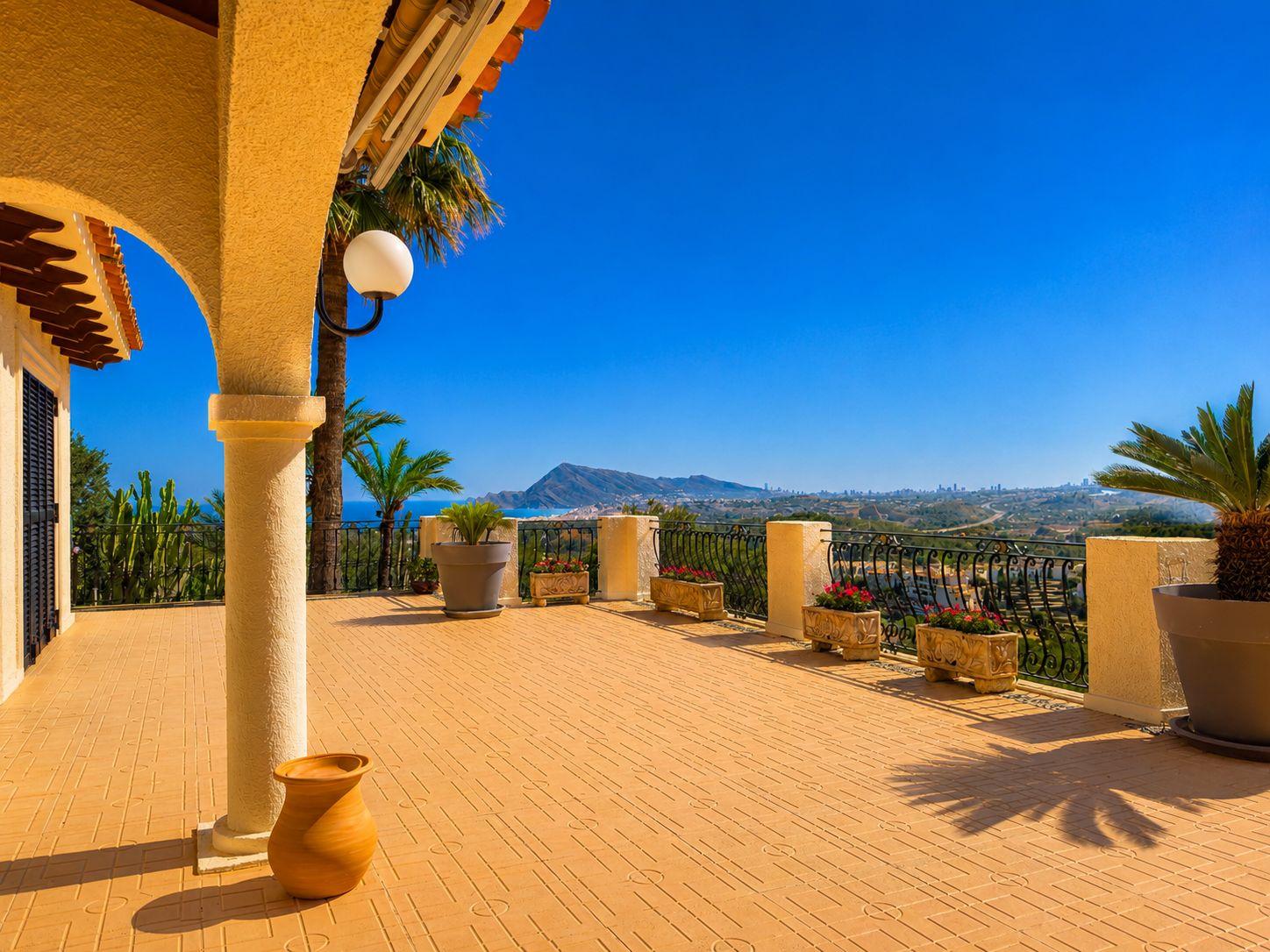 1404DR - Villa avec vues panoramiques dans un emplacement superbe près du parcours de golf d'Altea.