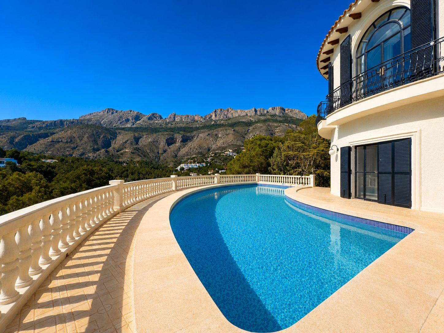 1404DR - Villa avec vues panoramiques dans un emplacement superbe près du parcours de golf d'Altea.