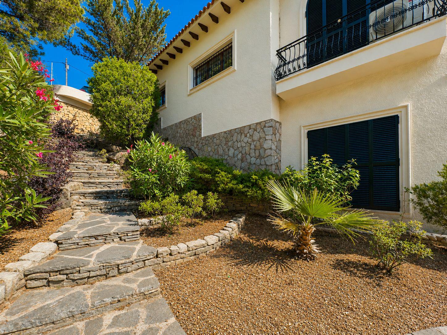 1404DR - Villa avec vues panoramiques dans un emplacement superbe près du parcours de golf d'Altea.