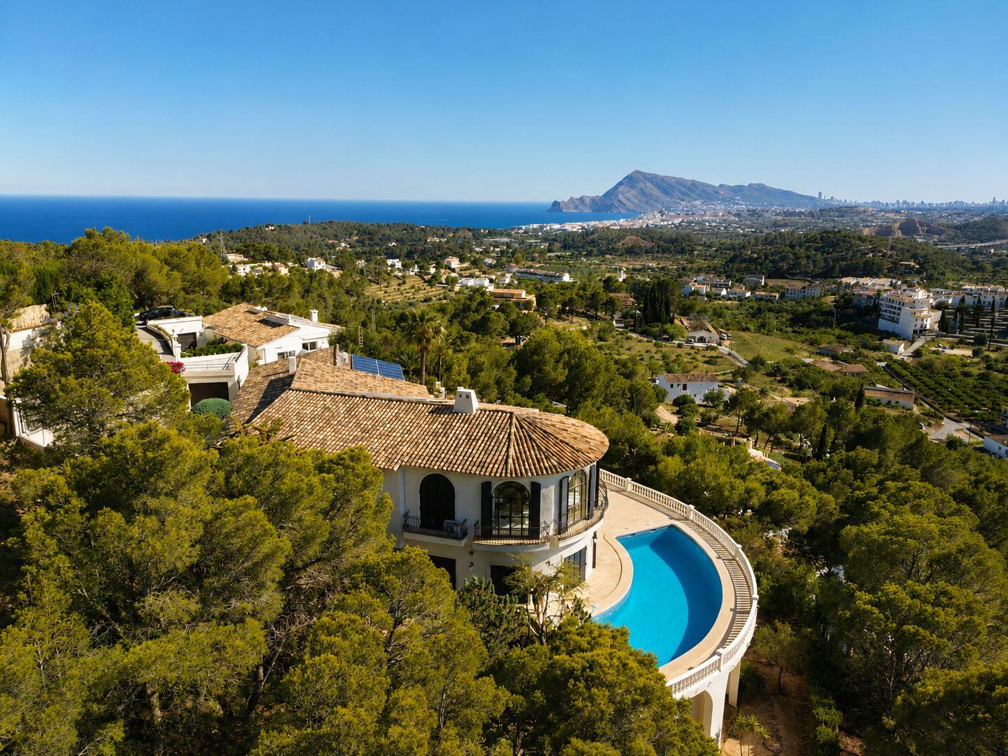 1404DR - Villa avec vues panoramiques dans un emplacement superbe près du parcours de golf d'Altea.