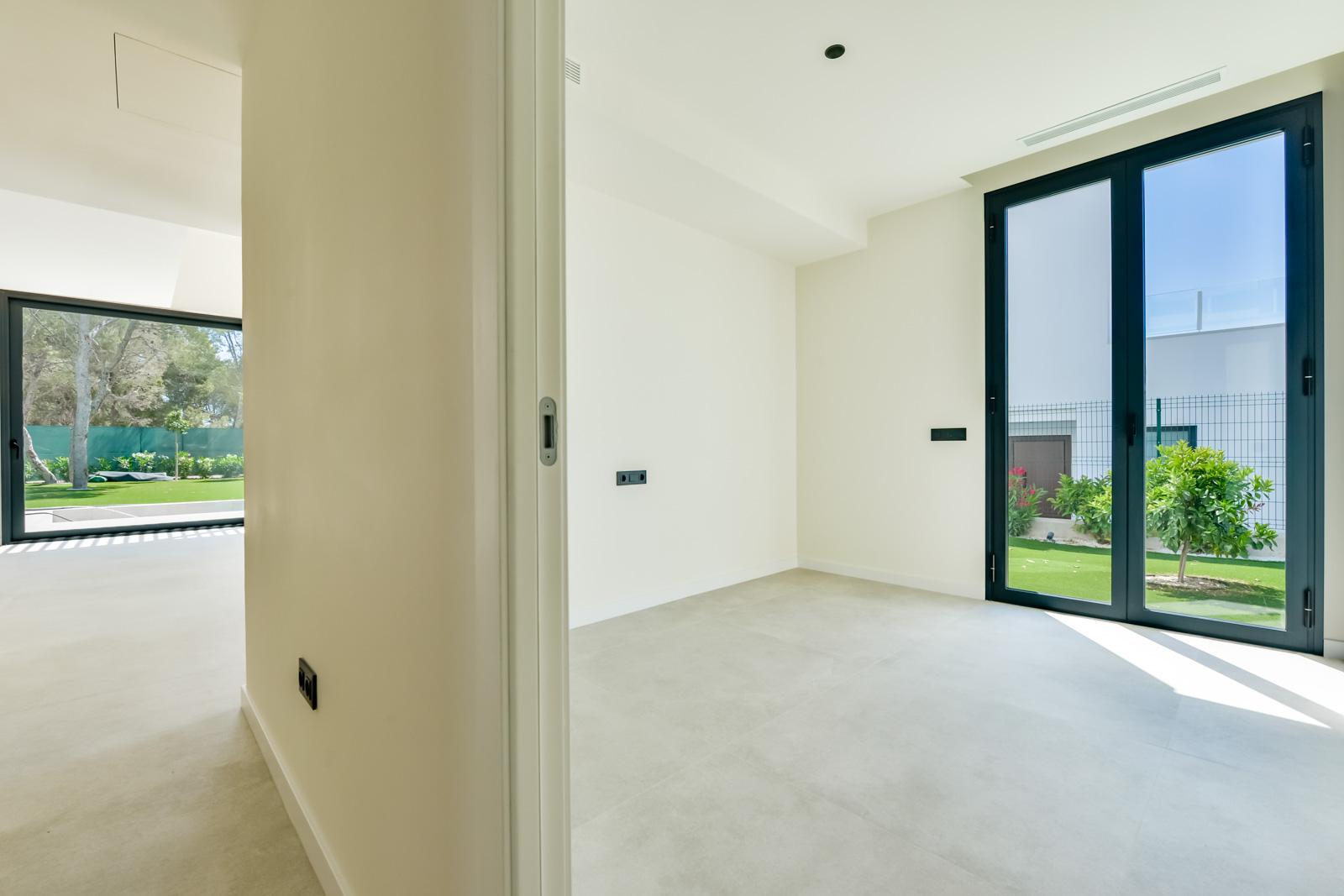 1409DA - Villas modernas listas para habitar con amplios interiores y jardines paisajísticos.