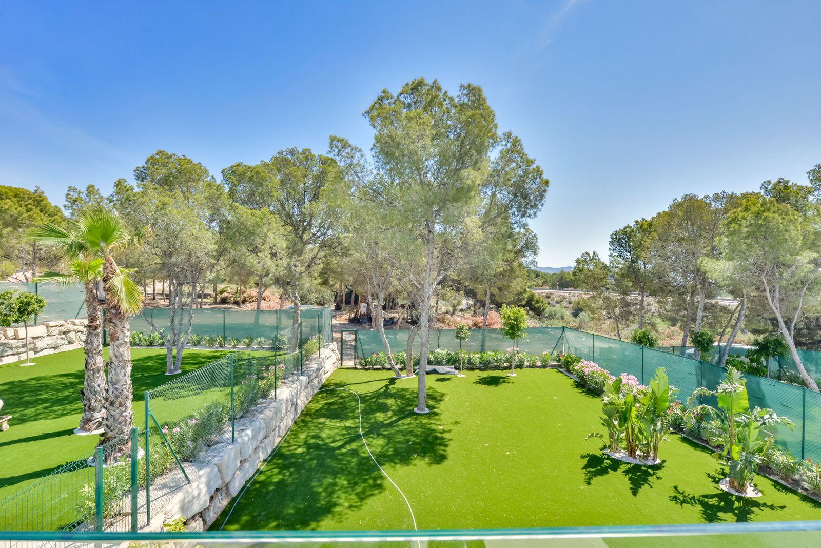 1409DA - Villas modernas listas para habitar con amplios interiores y jardines paisajísticos.