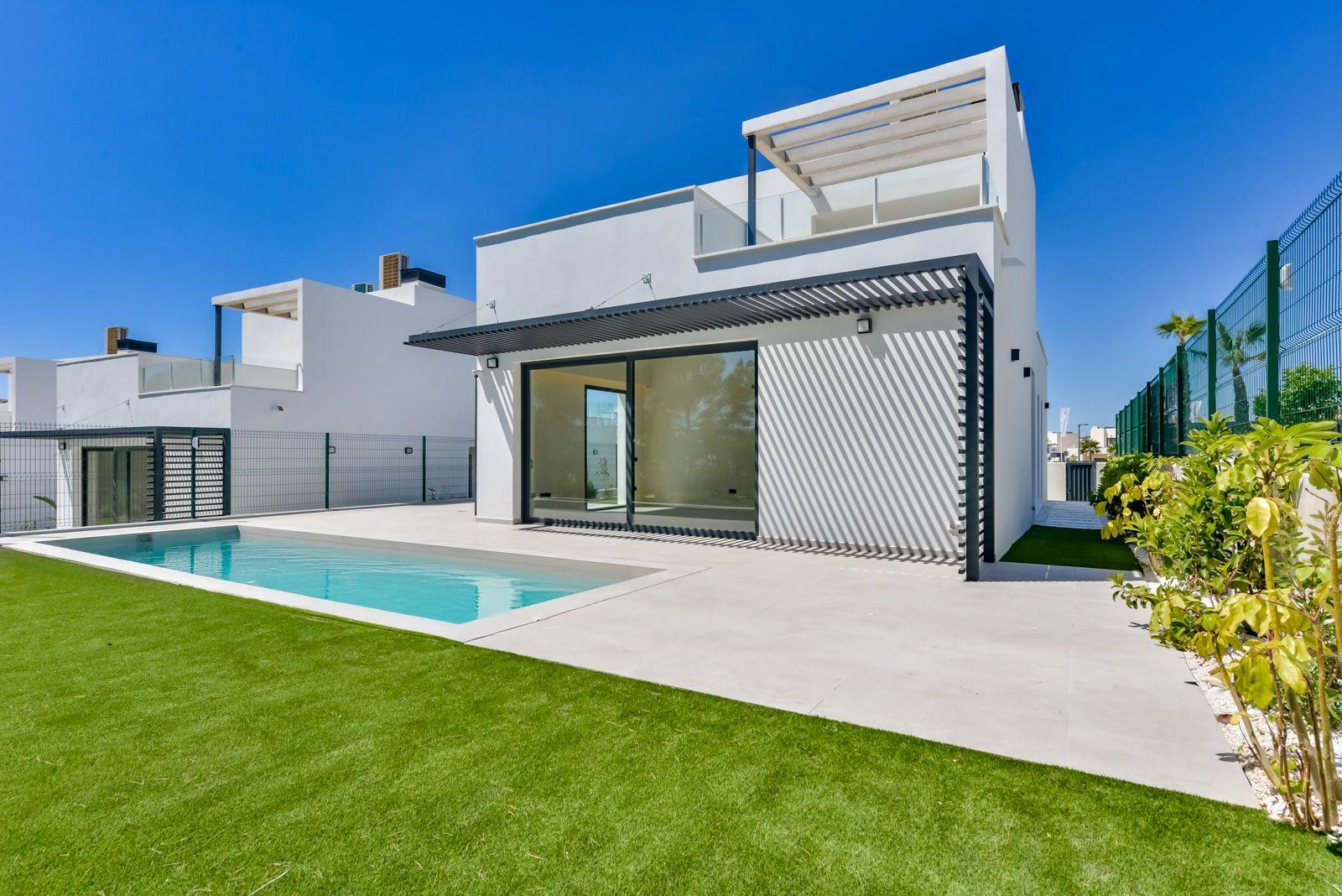 1409DA - Villas modernas listas para habitar con amplios interiores y jardines paisajísticos.