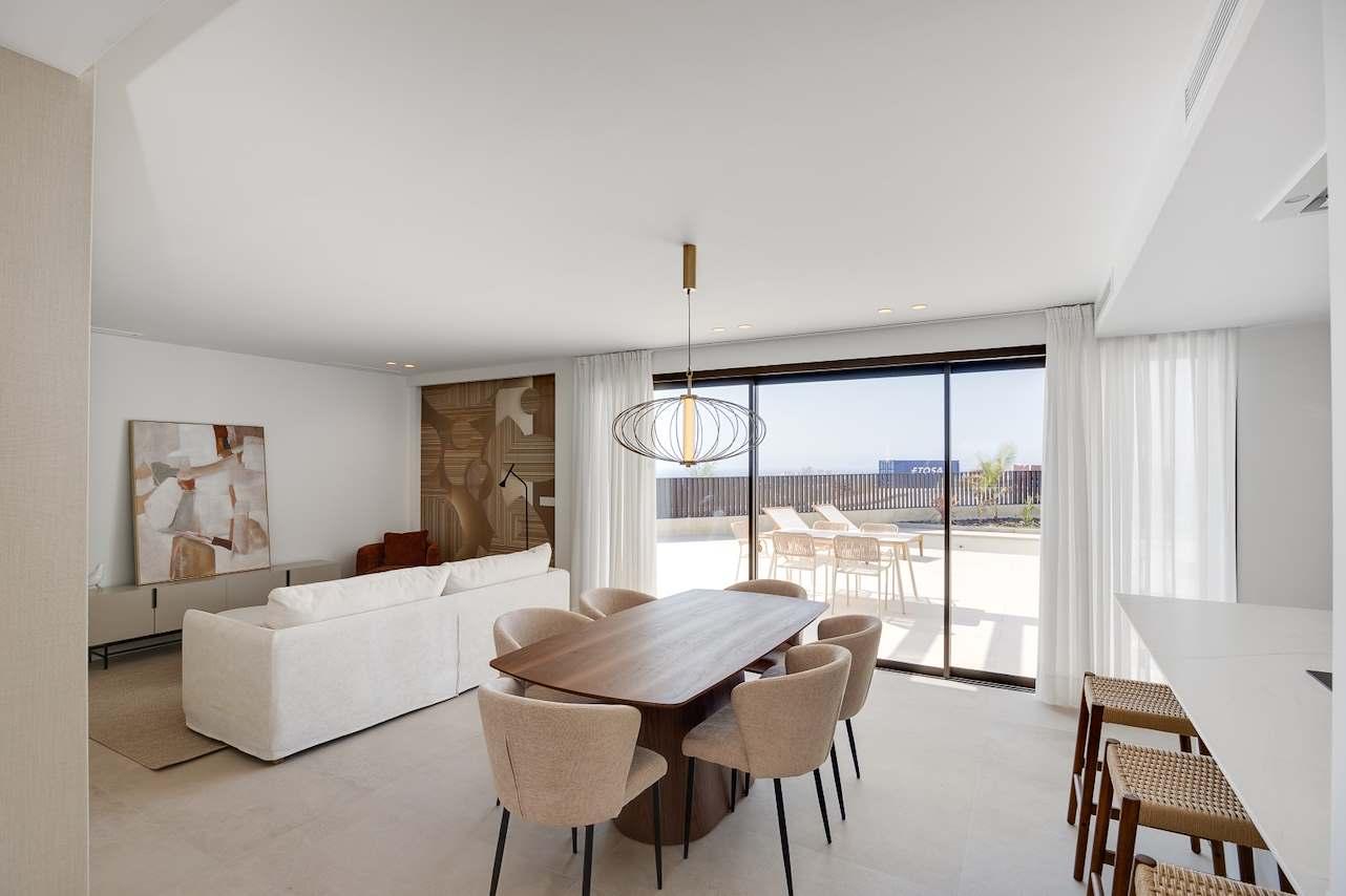 1412DA - Villas with sea views, private pools and easy living