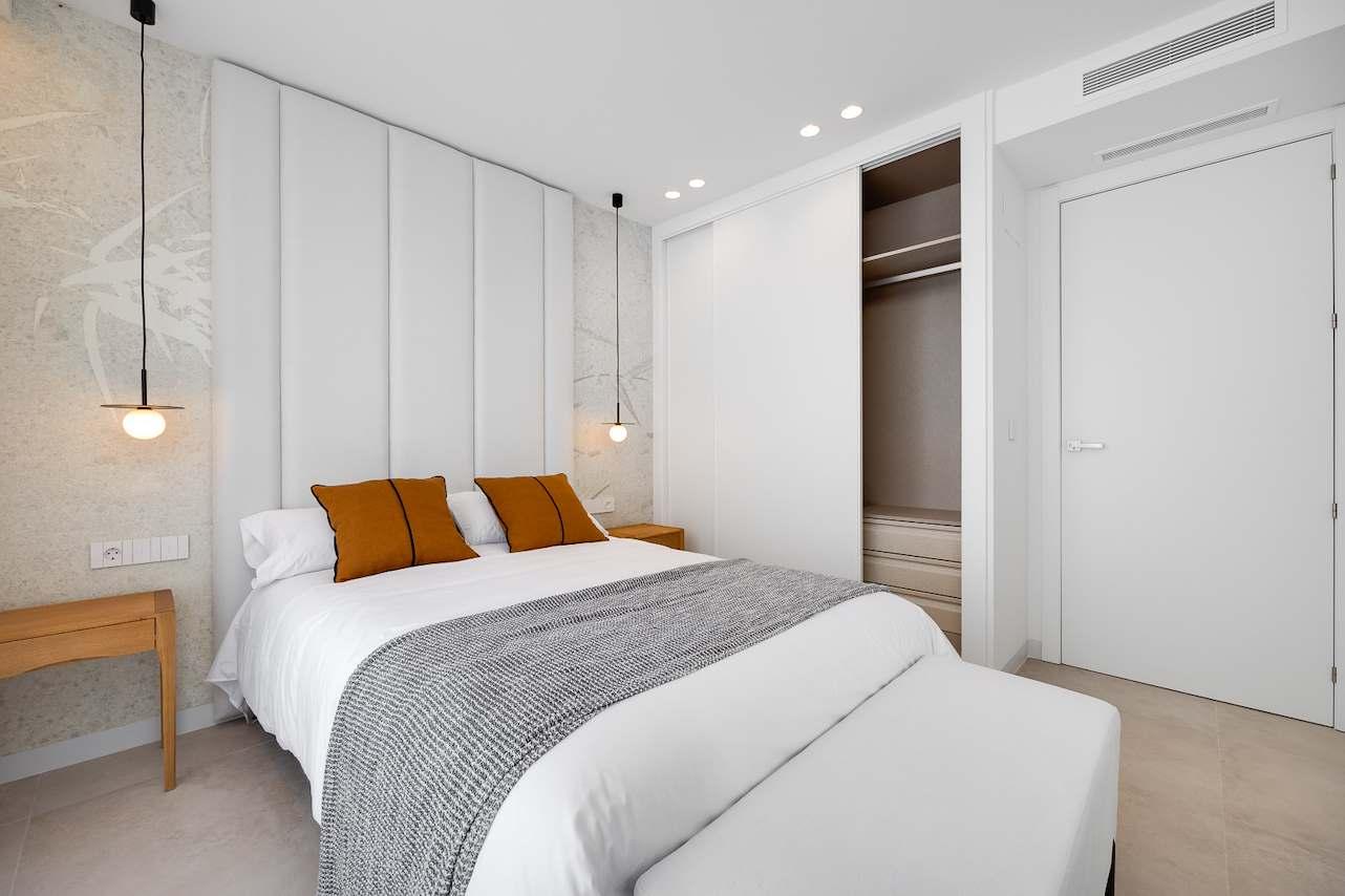 1412DA - Villas with sea views, private pools and easy living