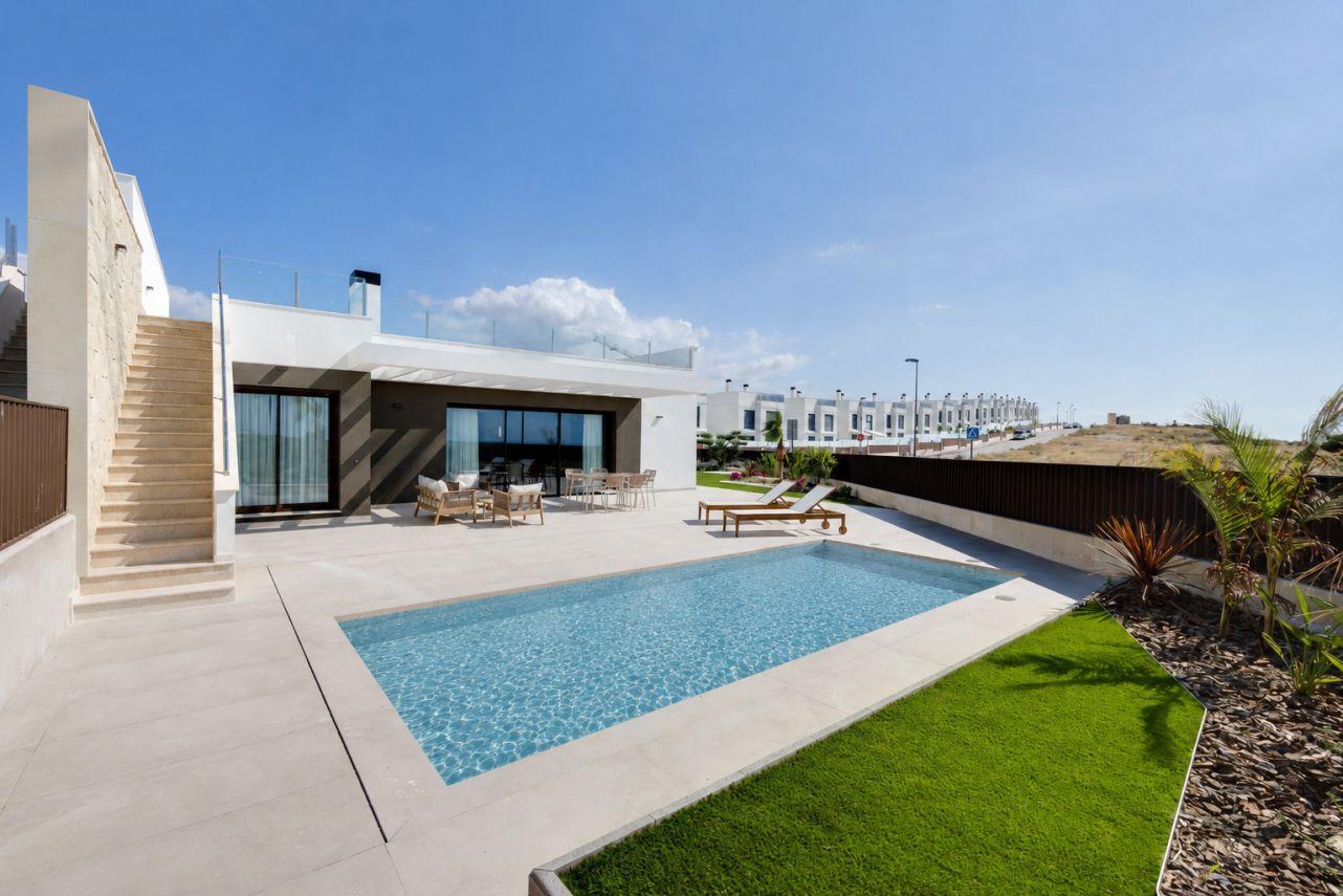 1412DA - Villas with sea views, private pools and easy living