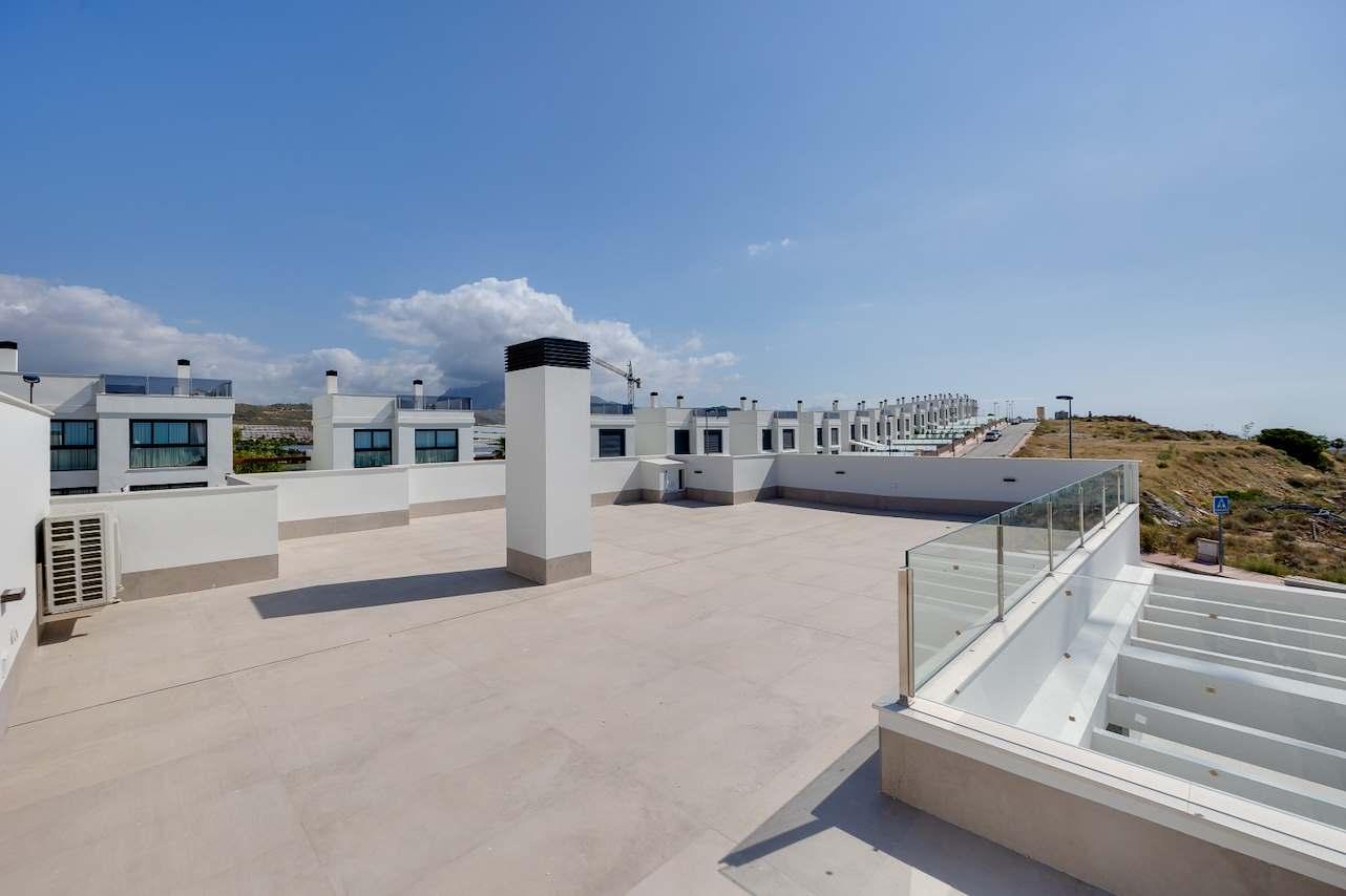 1412DA - Villas with sea views, private pools and easy living
