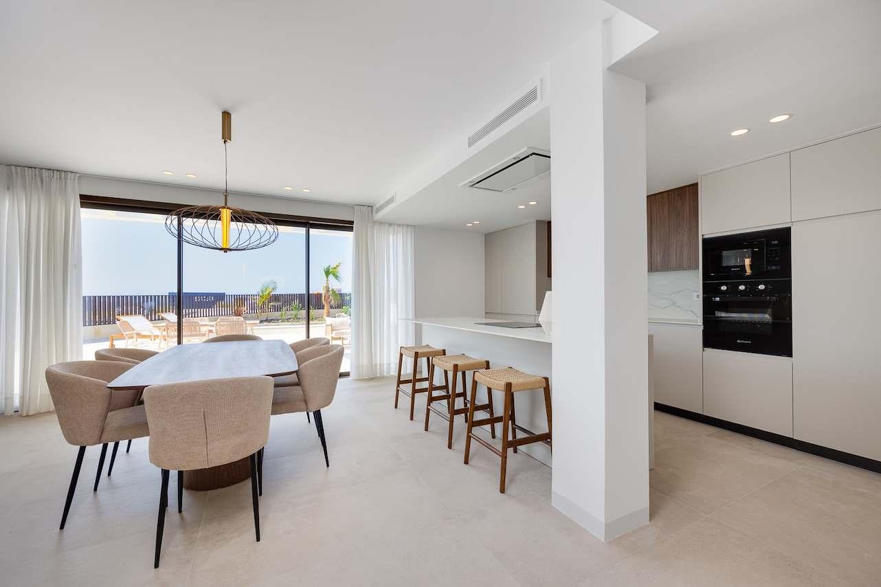 1412DA - Villas with sea views, private pools and easy living