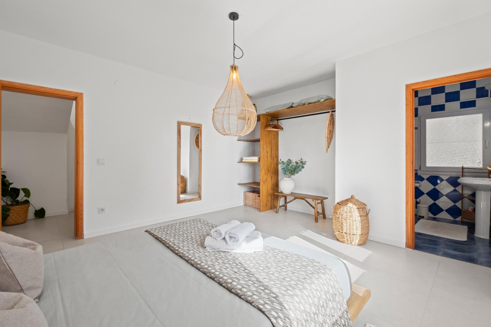 1415NS - Mittelmeer-Villa mit Meerblick und ibizenkischem Charme in Altea