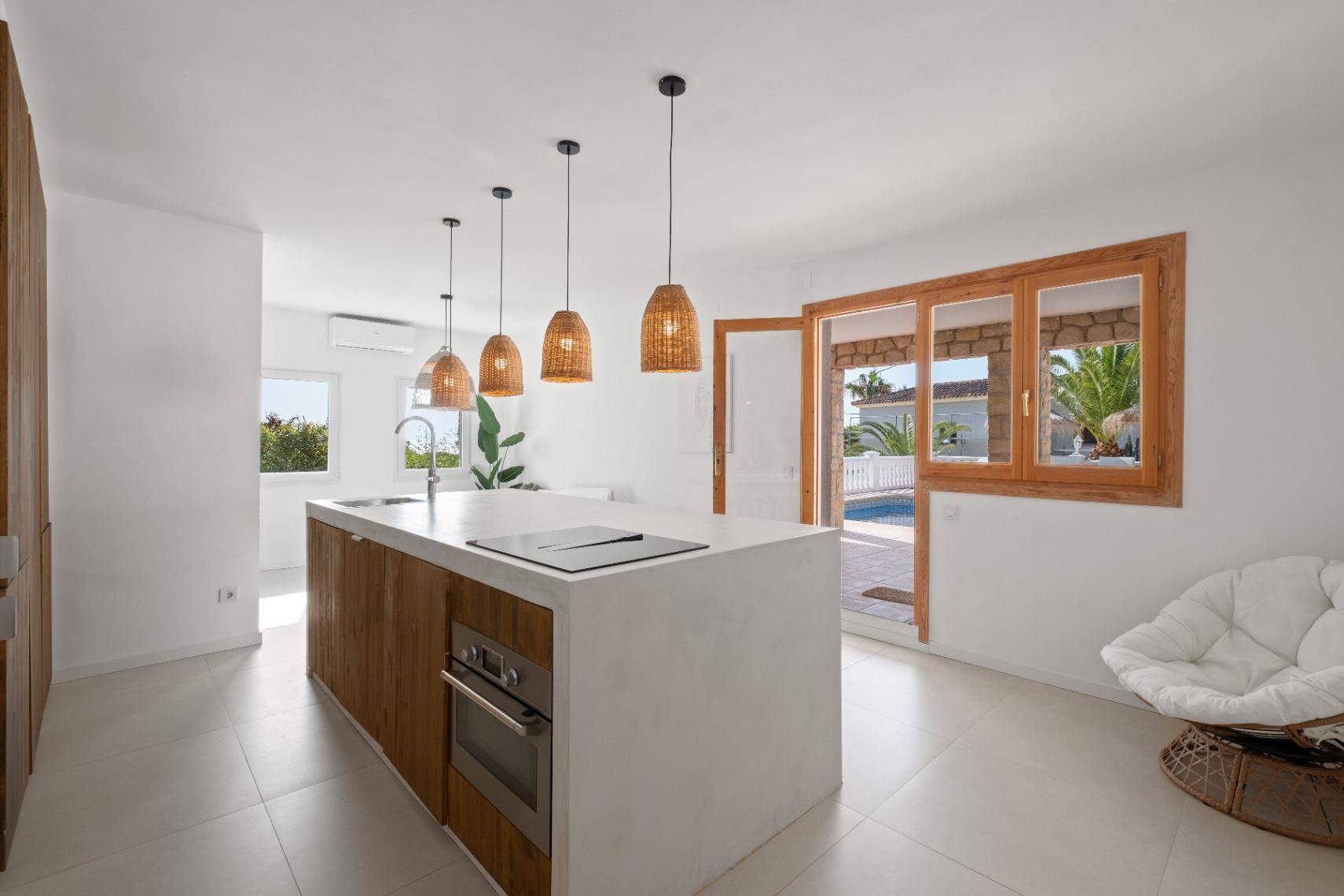 1415NS - Mittelmeer-Villa mit Meerblick und ibizenkischem Charme in Altea