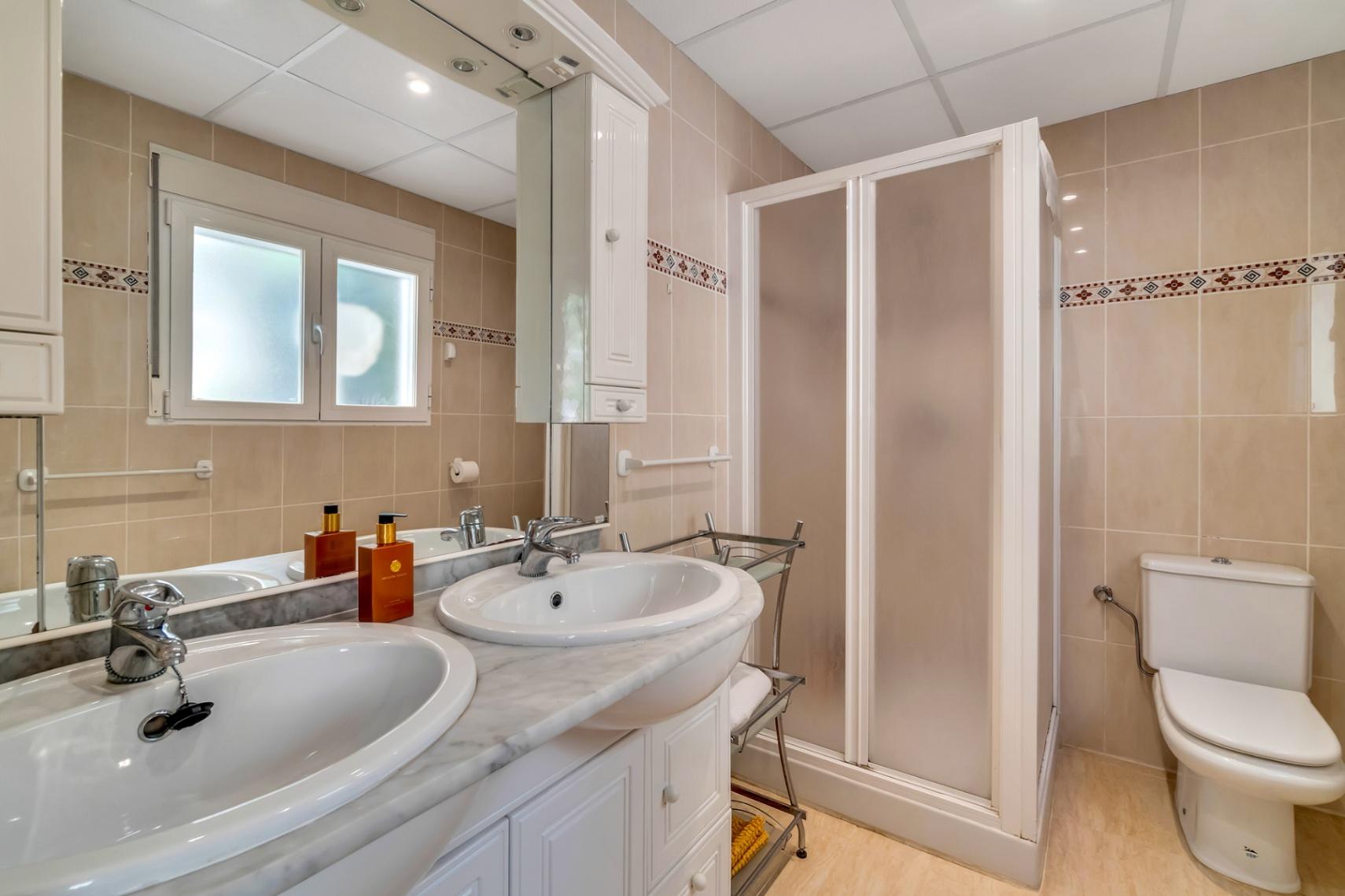 1416DA - Villa méditerranéenne avec piscine chauffée et intimité près de Altea Golf