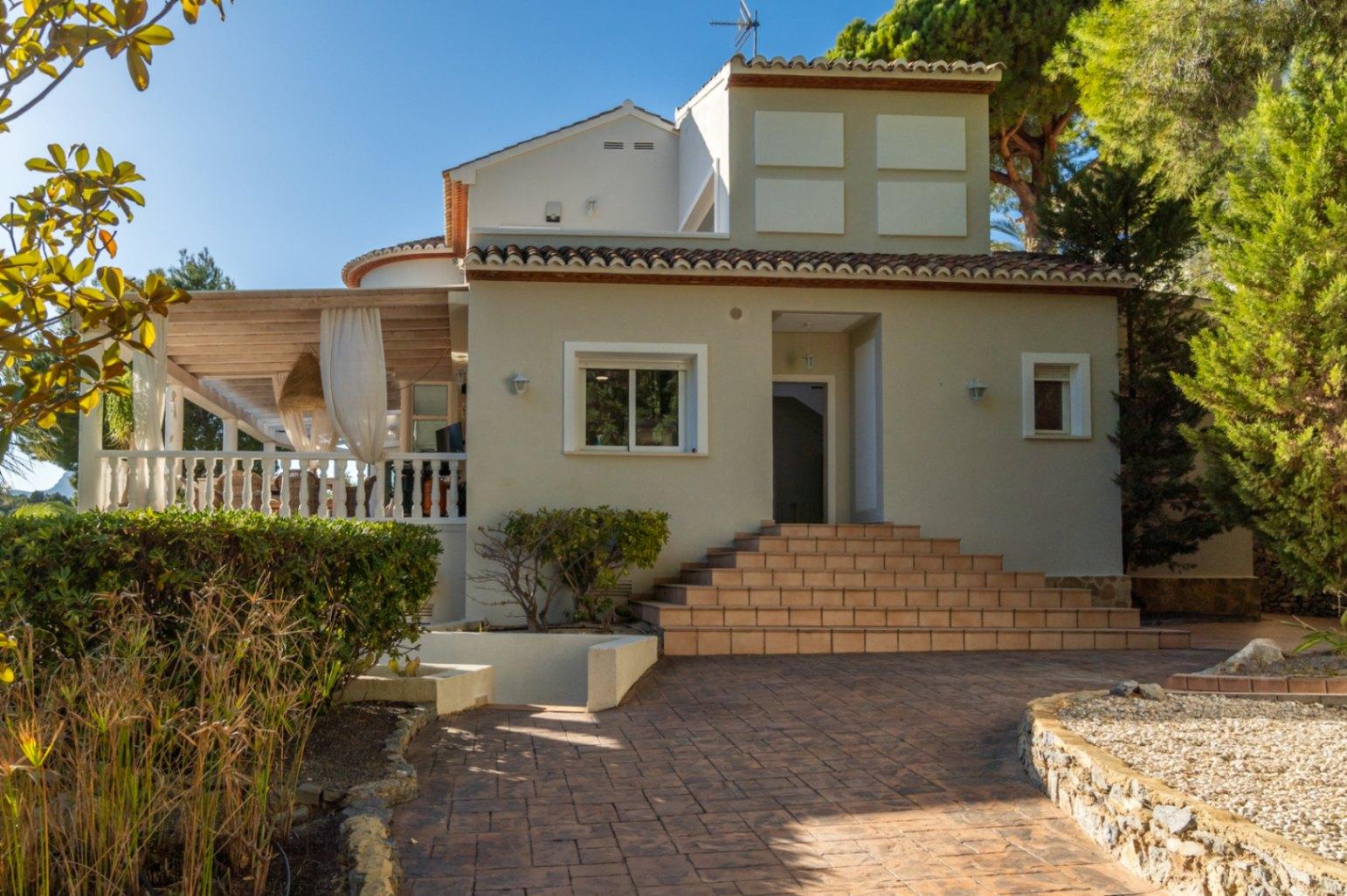 1416DA - Villa méditerranéenne avec piscine chauffée et intimité près de Altea Golf