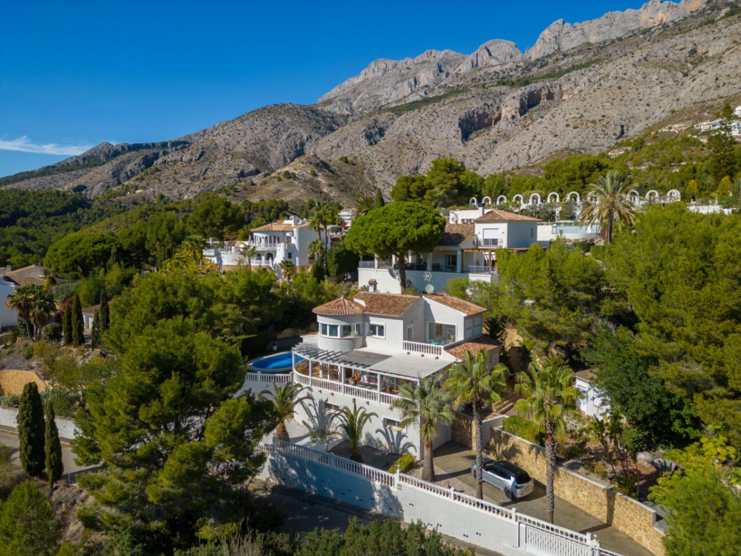 1416DA - Villa méditerranéenne avec piscine chauffée et intimité près de Altea Golf