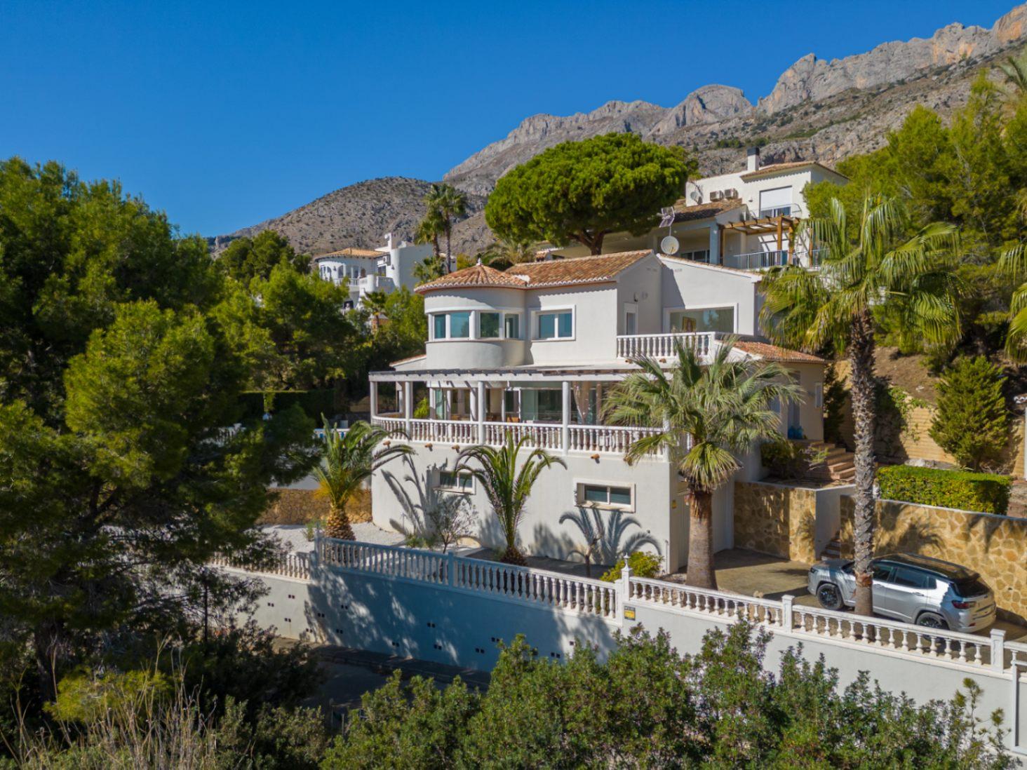 1416DA - Villa méditerranéenne avec piscine chauffée et intimité près de Altea Golf