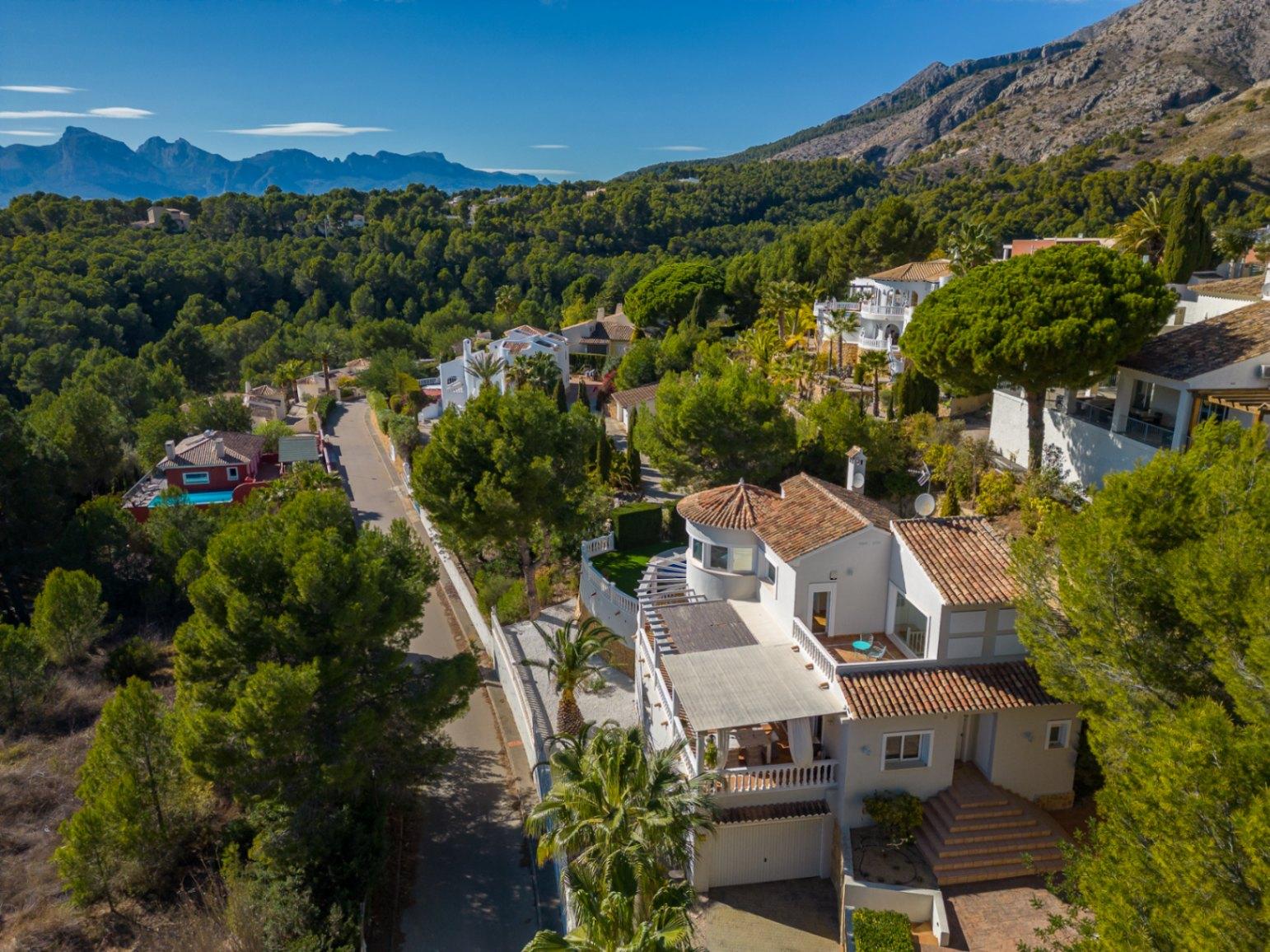 1416DA - Villa méditerranéenne avec piscine chauffée et intimité près de Altea Golf