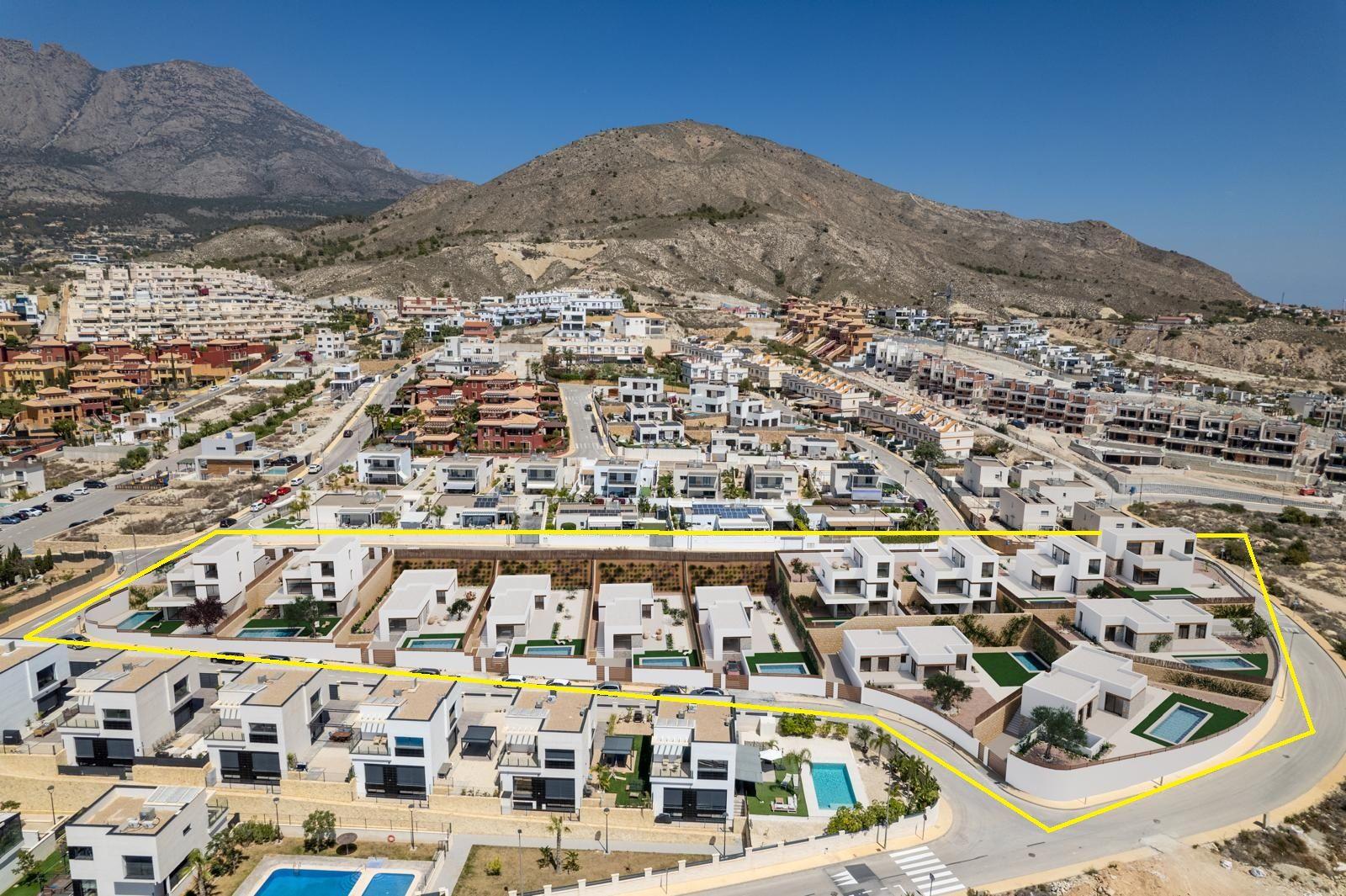 1424DA - Nuevas villas de 3 dormitorios con vistas al mar y a la montaña en un entorno elevado de Finestrat