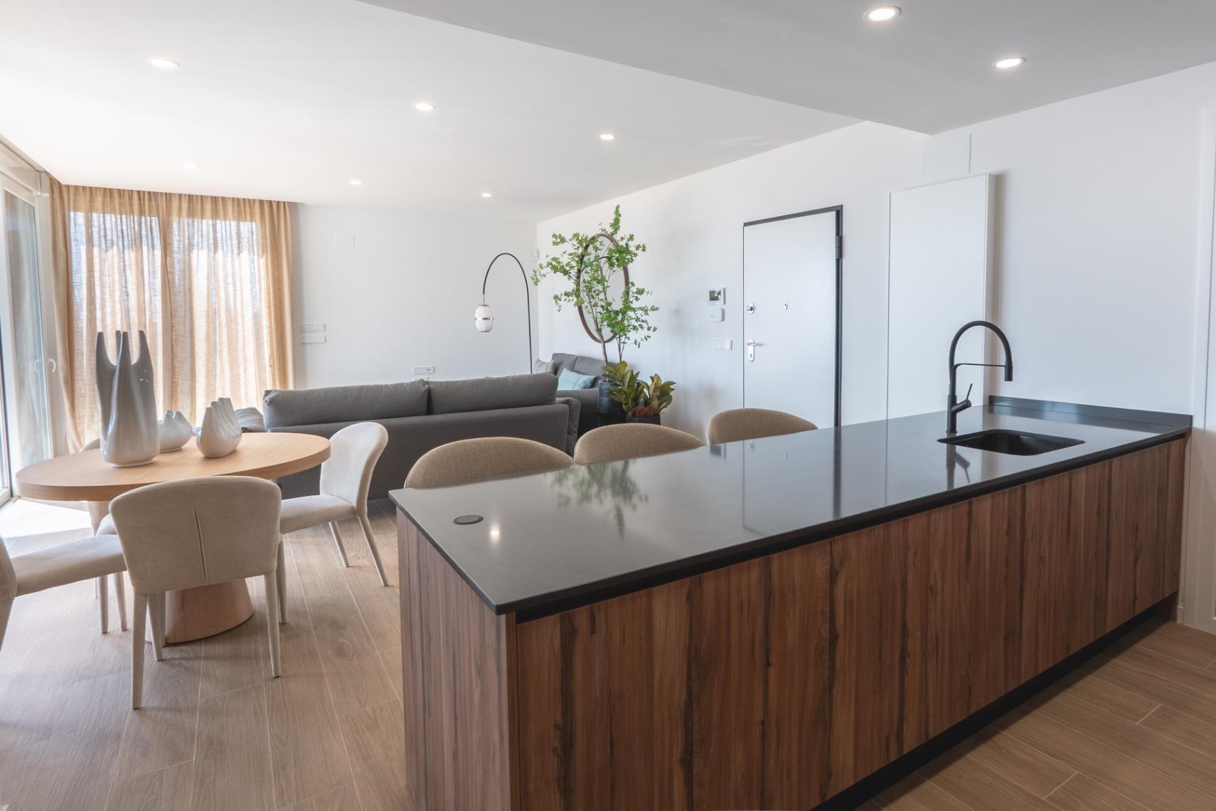 1433DA - Villa de plain-pied avec grande terrasse couverte et piscine privée à Polop.