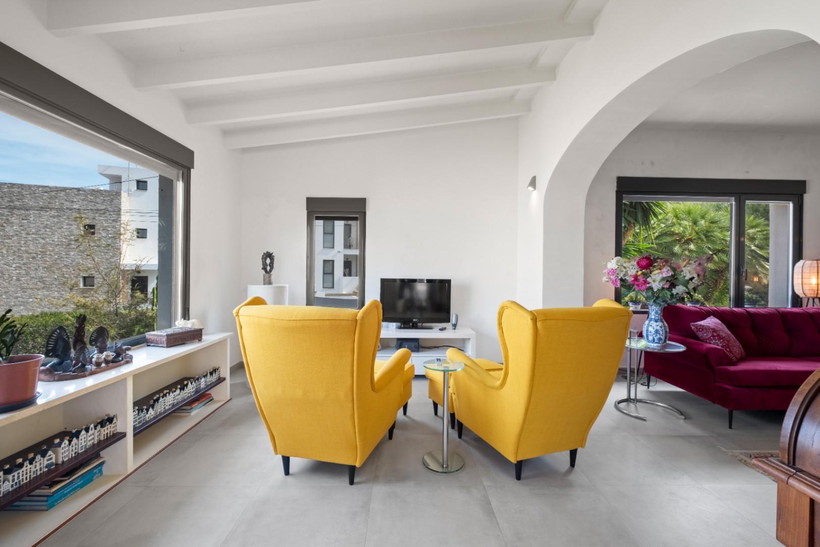 1439NS - One Story Villa with guestapartment and private pool in a quiet area of Albir,  on a short distance of towncentre.