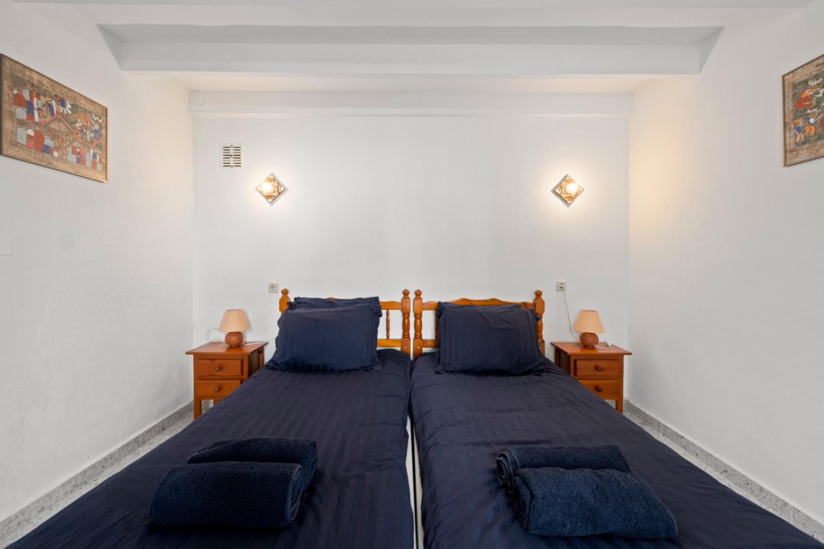 1439NS - One Story Villa with guestapartment and private pool in a quiet area of Albir,  on a short distance of towncentre.