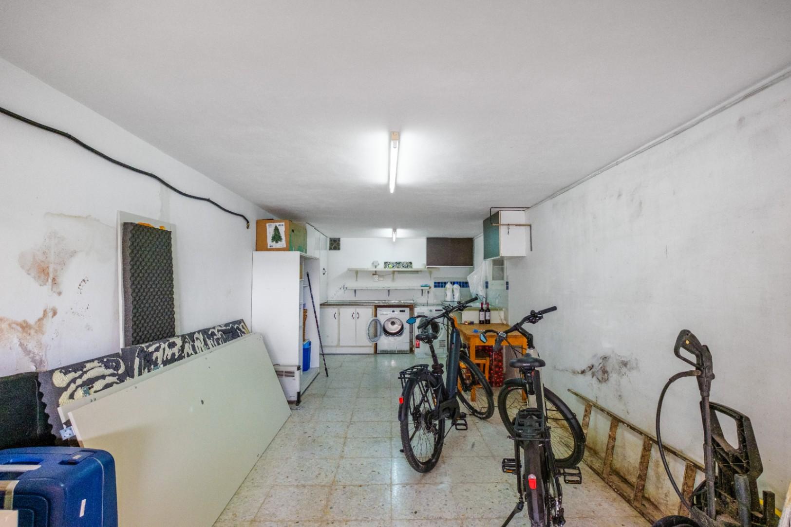 1439NS - One Story Villa with guestapartment and private pool in a quiet area of Albir,  on a short distance of towncentre.