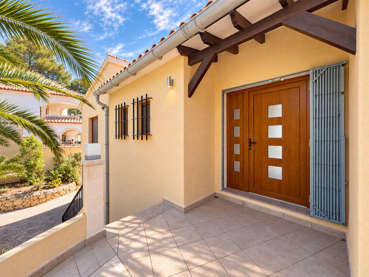 12629DR - Villa avec vue sur la mer à vendre à Moraira, à distance de marche du centre.