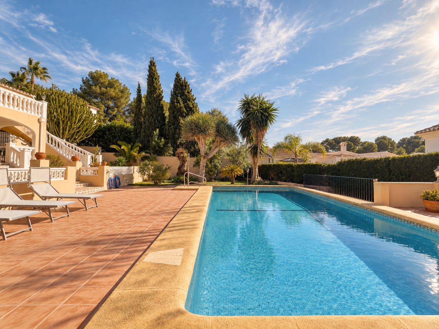 12629DR - Villa avec vue sur la mer à vendre à Moraira, à distance de marche du centre.