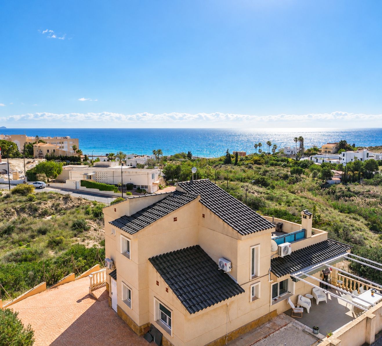 1386DA - Mediterranean Villa with Sea Views, and walking distance to the sea, in Cala D'or, Campello