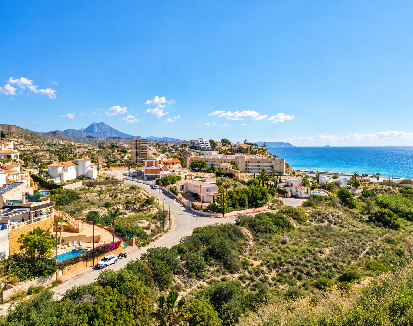 1386DA - Mediterranean Villa with Sea Views, and walking distance to the sea, in Cala D'or, Campello