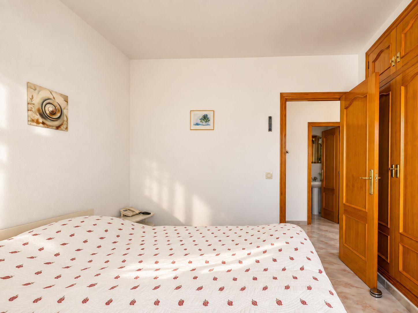 1389DA - Eengezinsvilla met privézwembad op een perceel van 750 m² in La Nucía